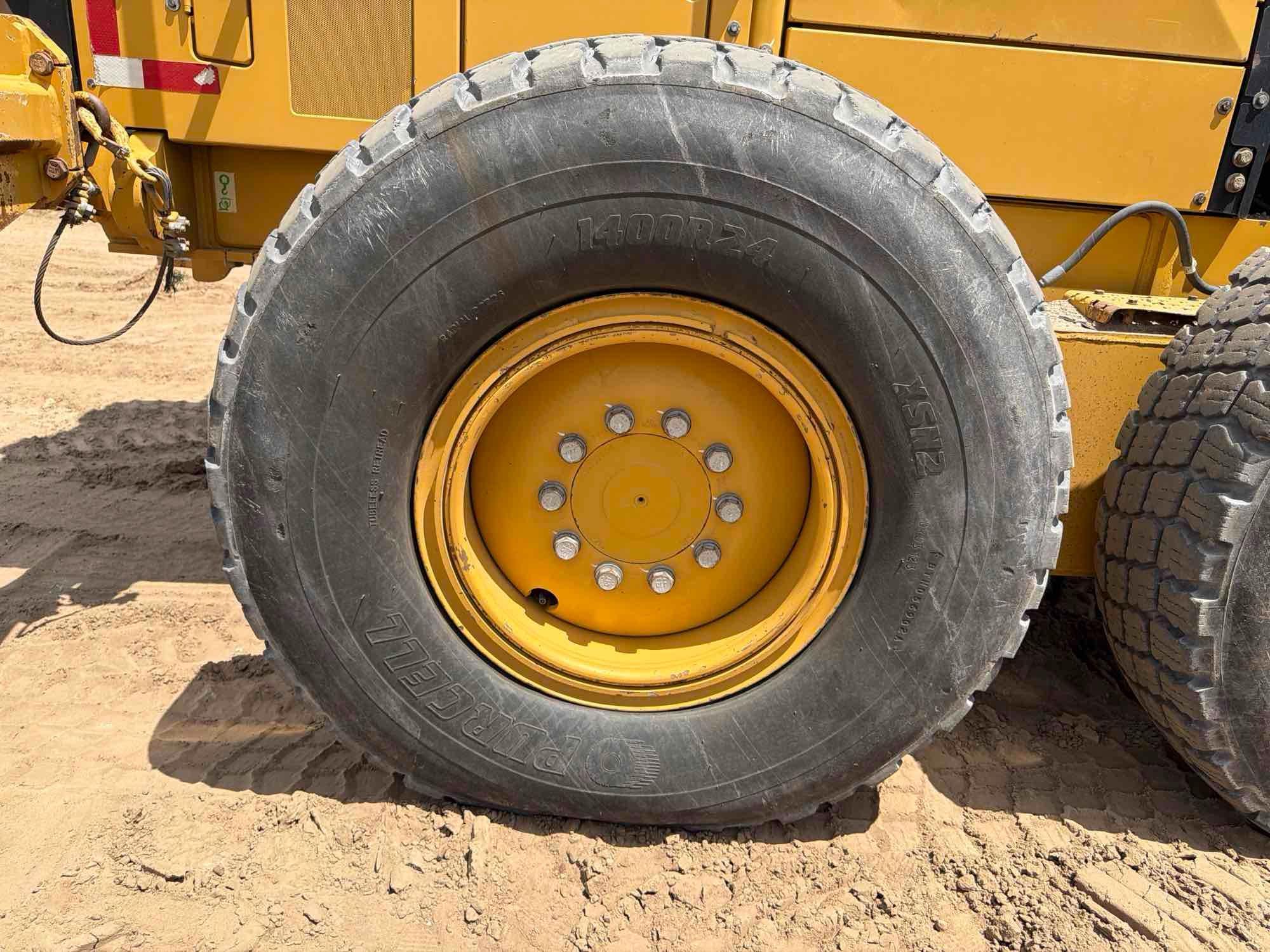 Caterpillar 12M3