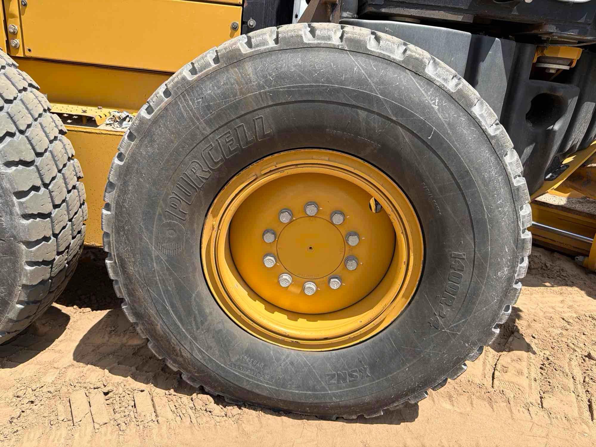 Caterpillar 12M3