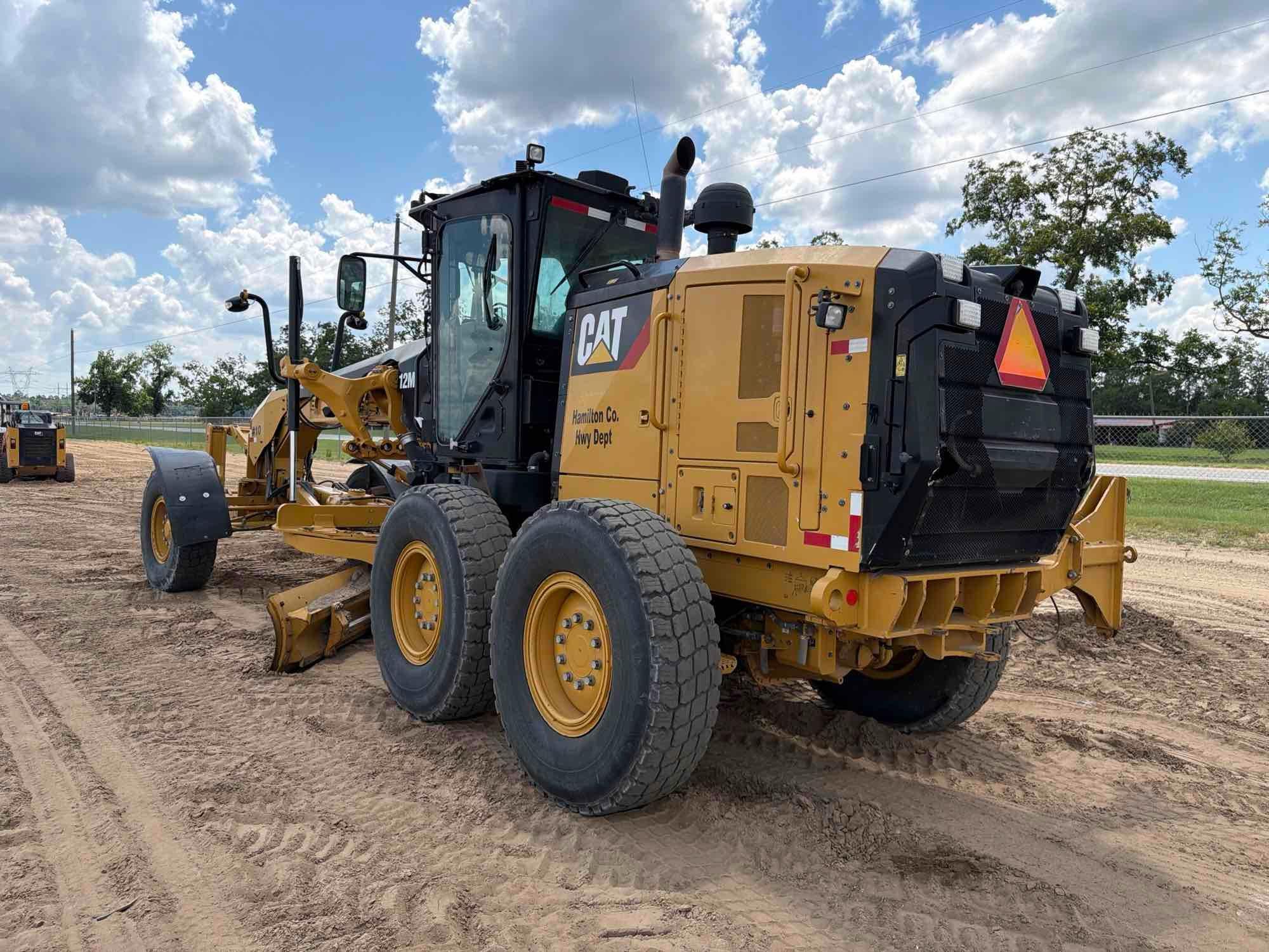 Caterpillar 12M3
