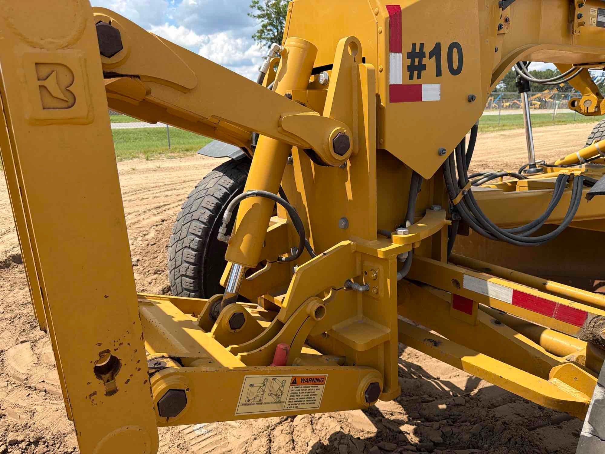 Caterpillar 12M3