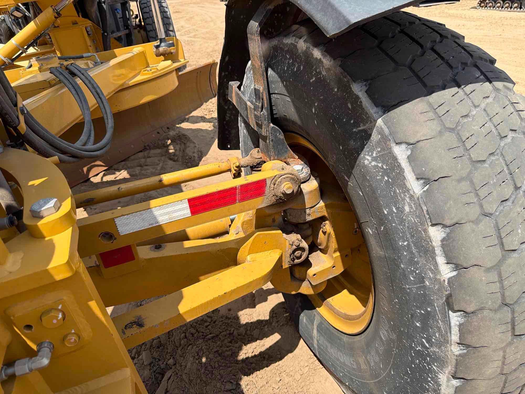 Caterpillar 12M3