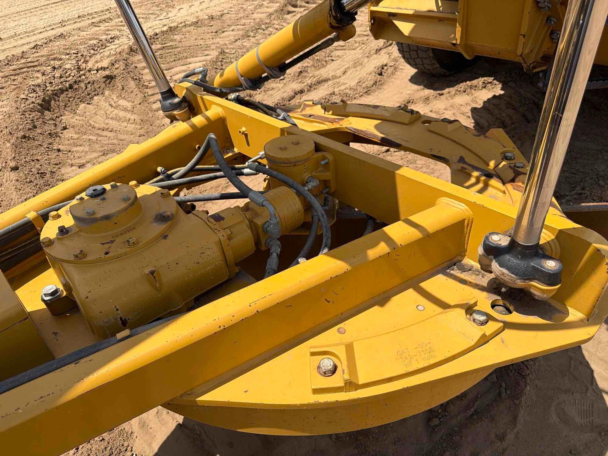 Caterpillar 12M3