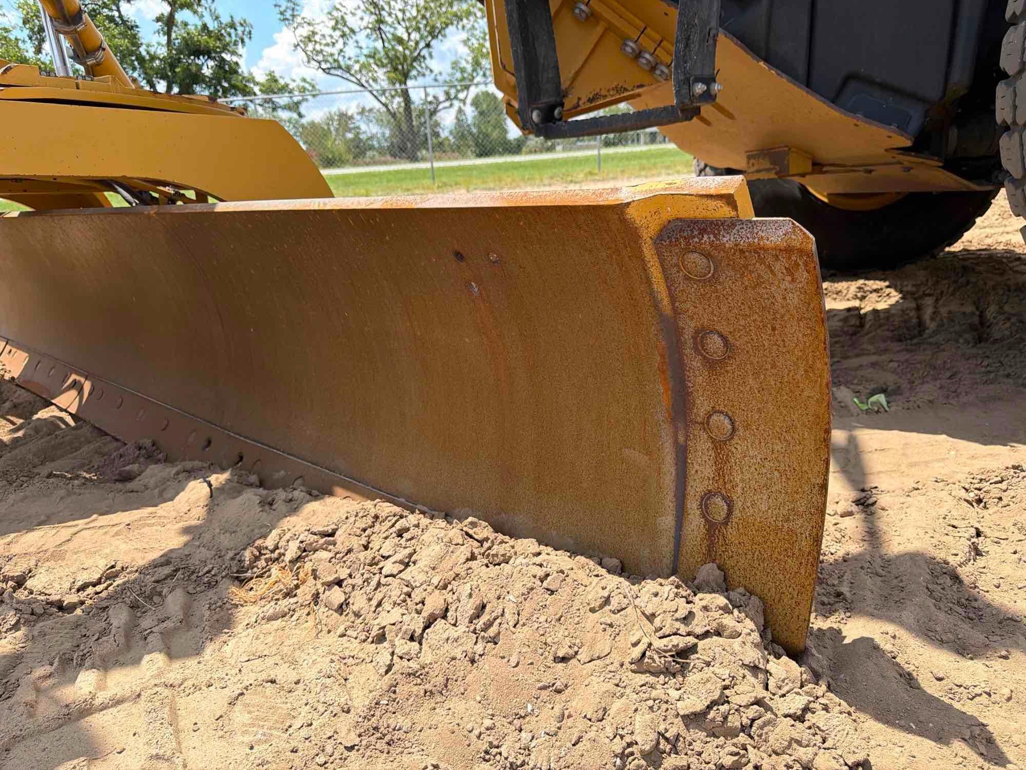 Caterpillar 12M3