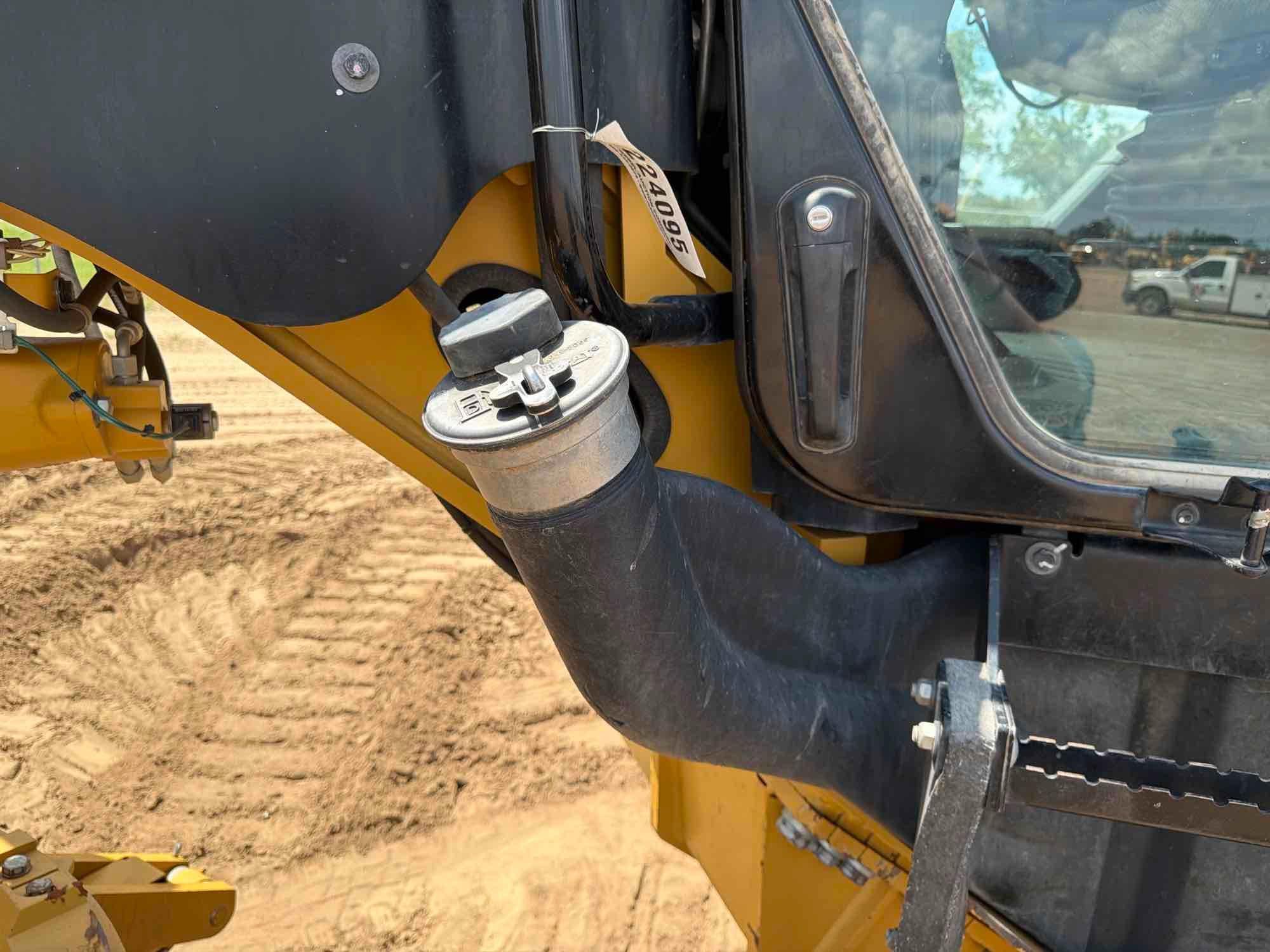 Caterpillar 12M3