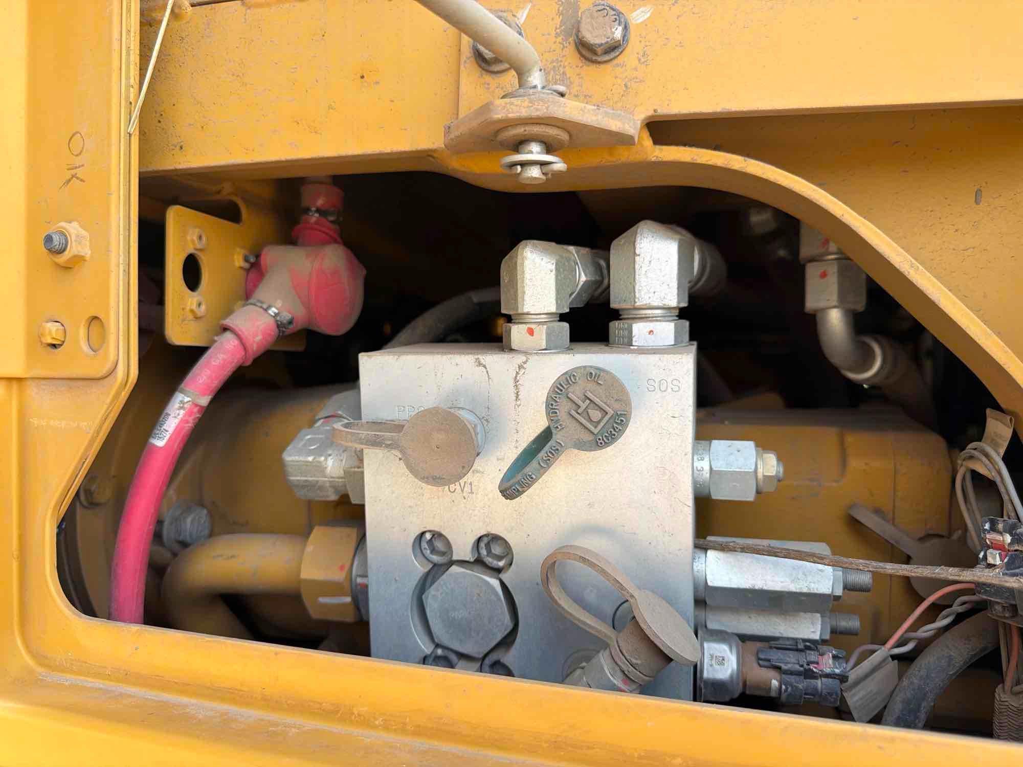 Caterpillar 12M3