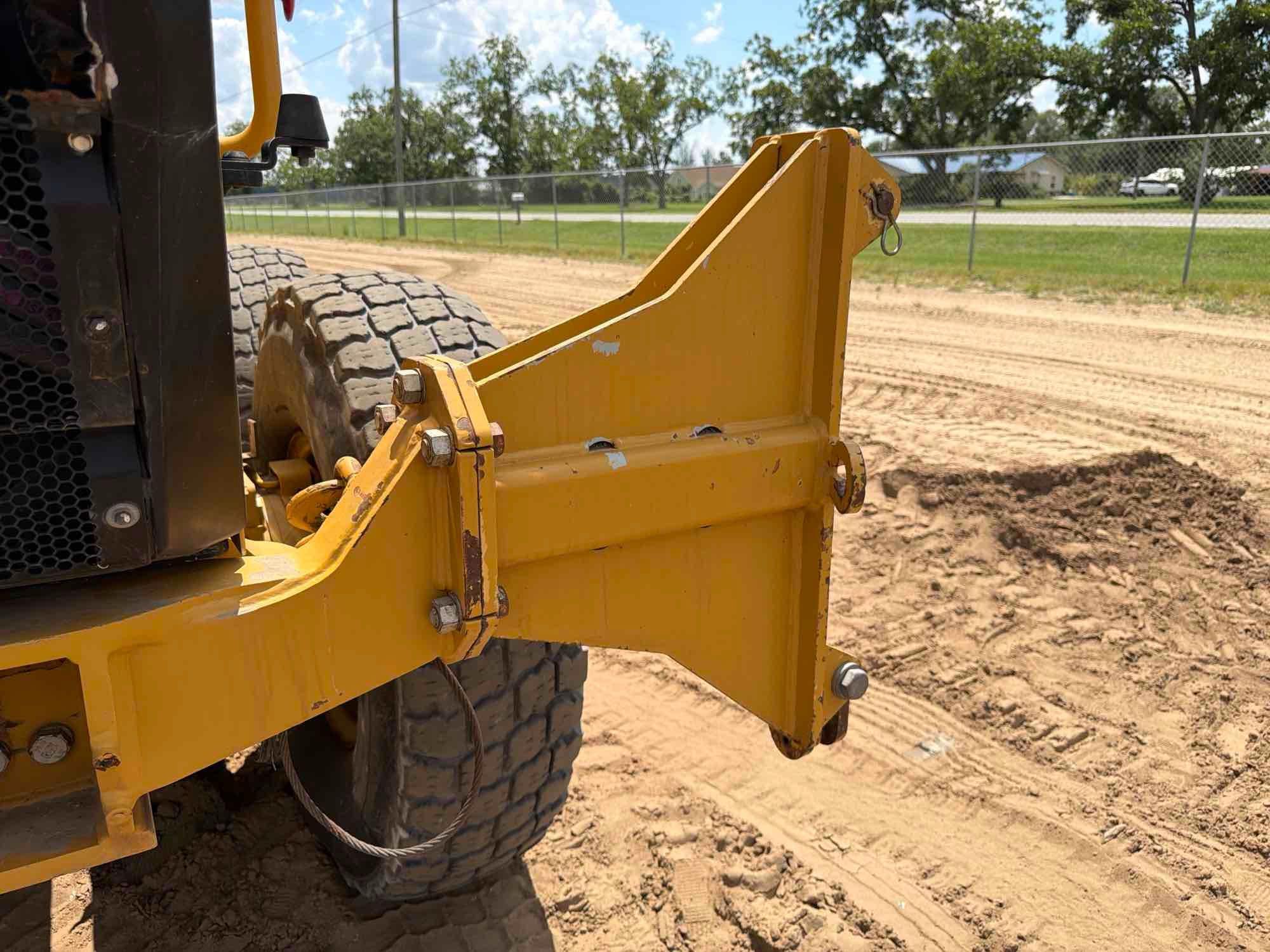 Caterpillar 12M3