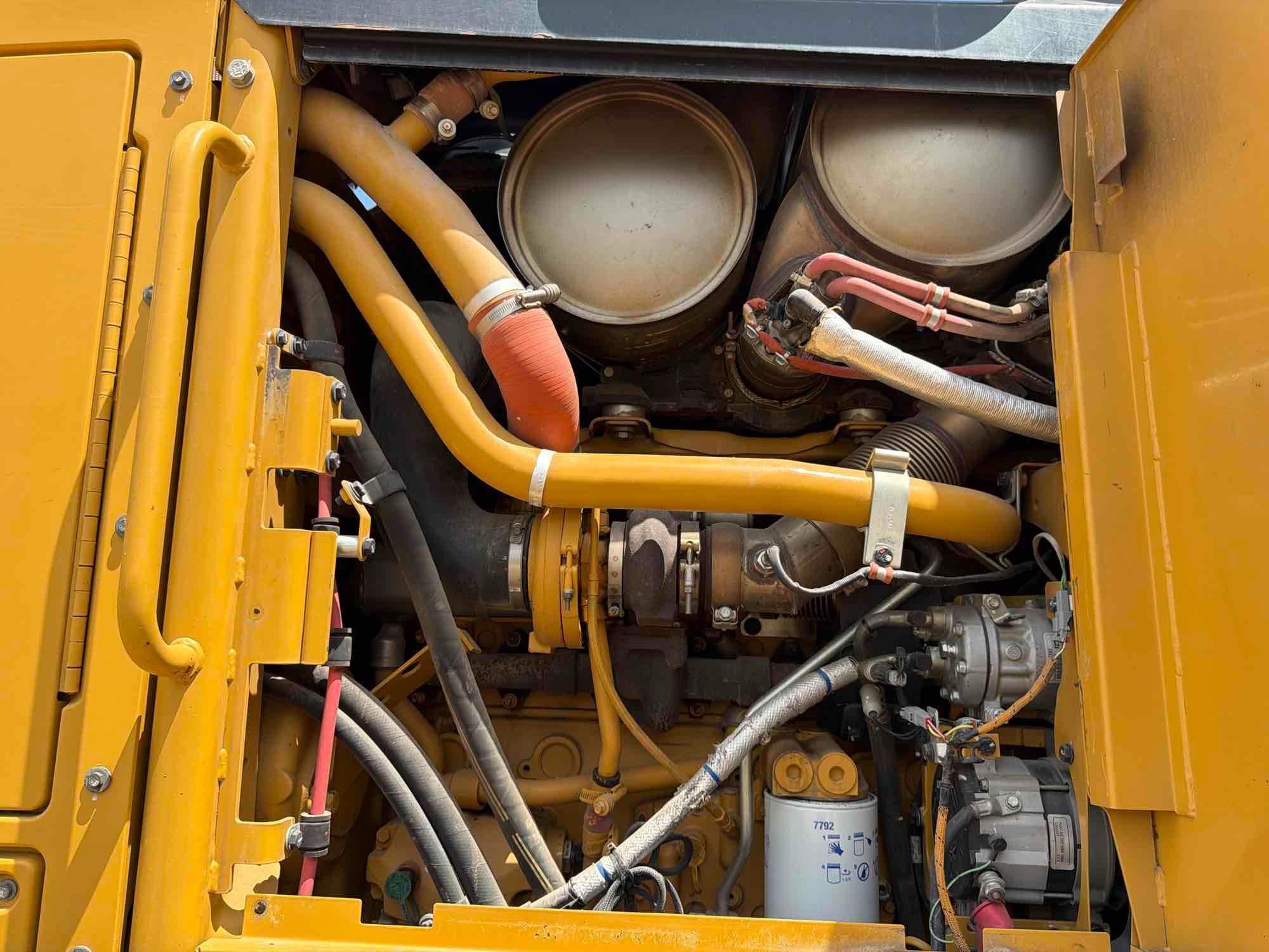 Caterpillar 12M3