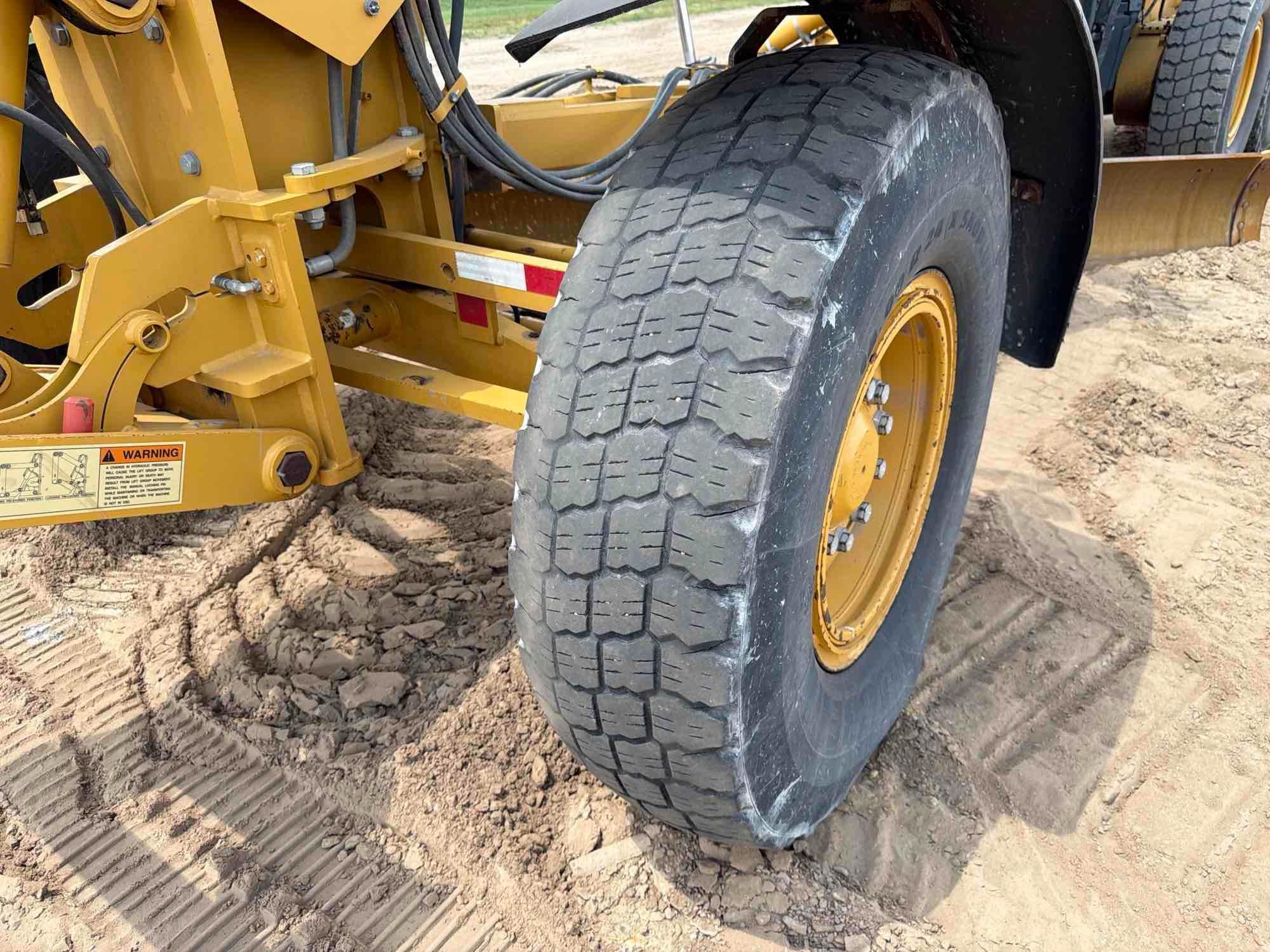 Caterpillar 12M3