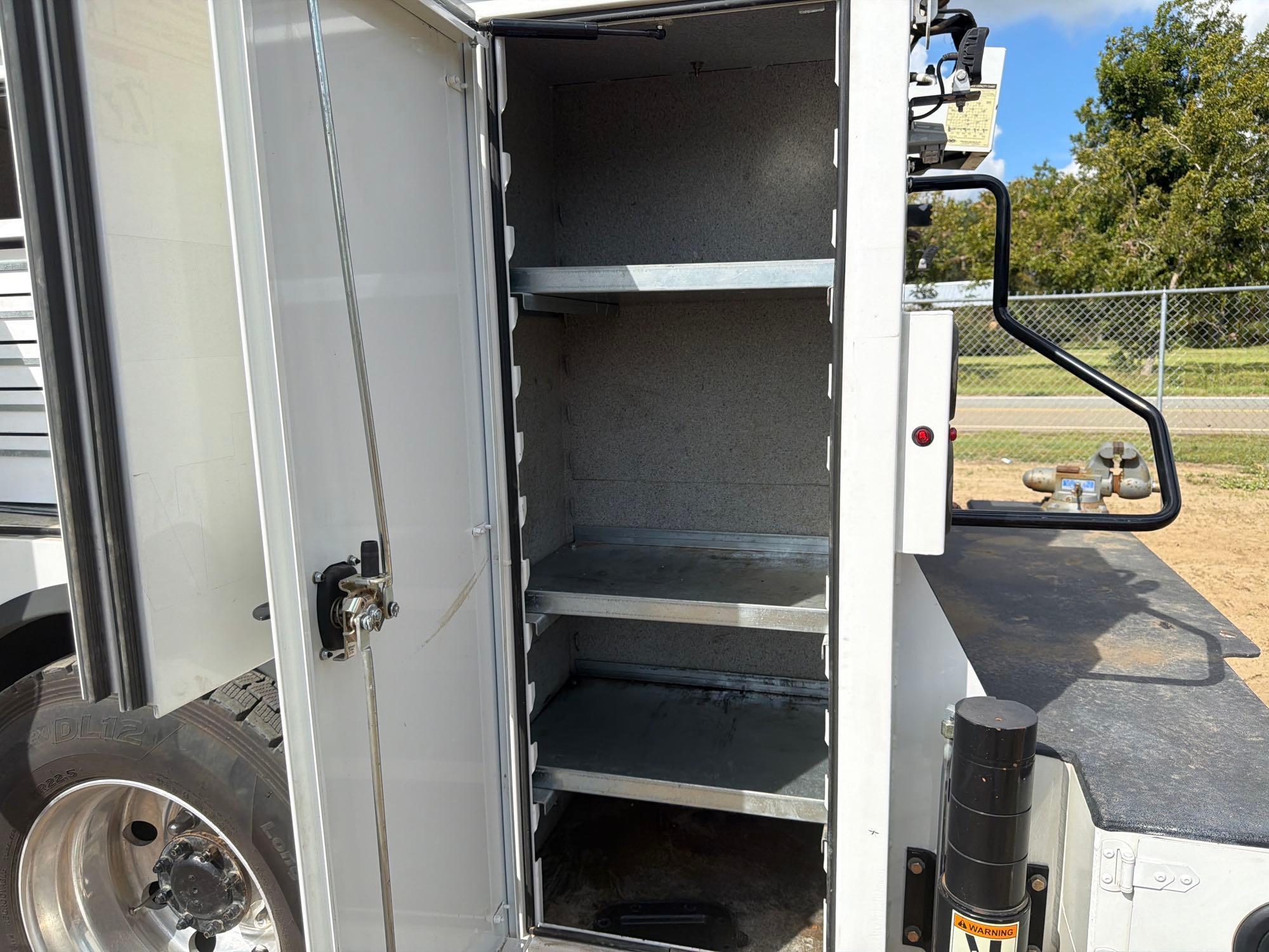 Kenworth T370