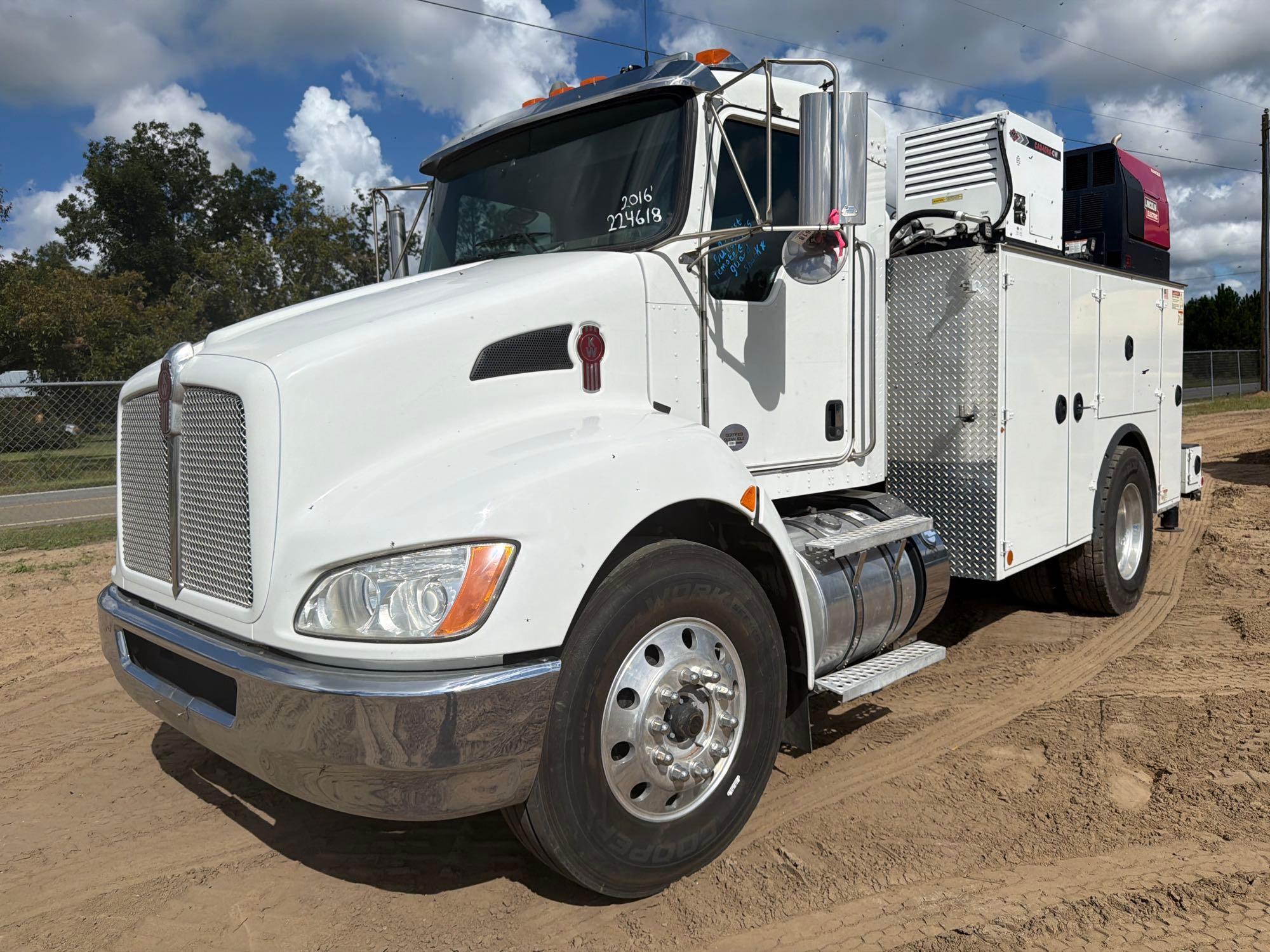 Kenworth T370