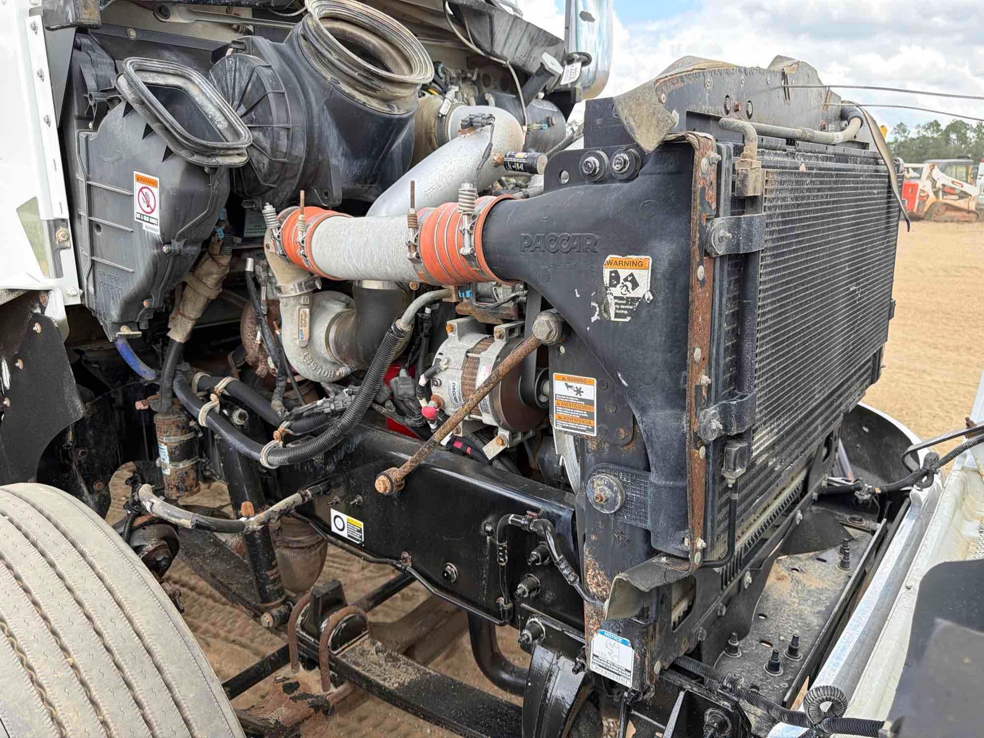 Kenworth T370