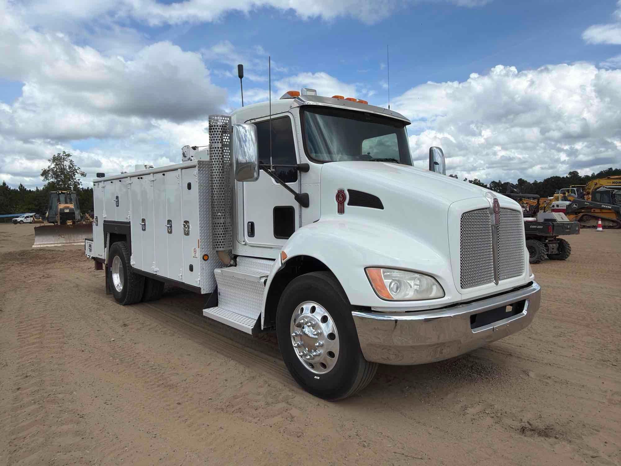 Kenworth T370