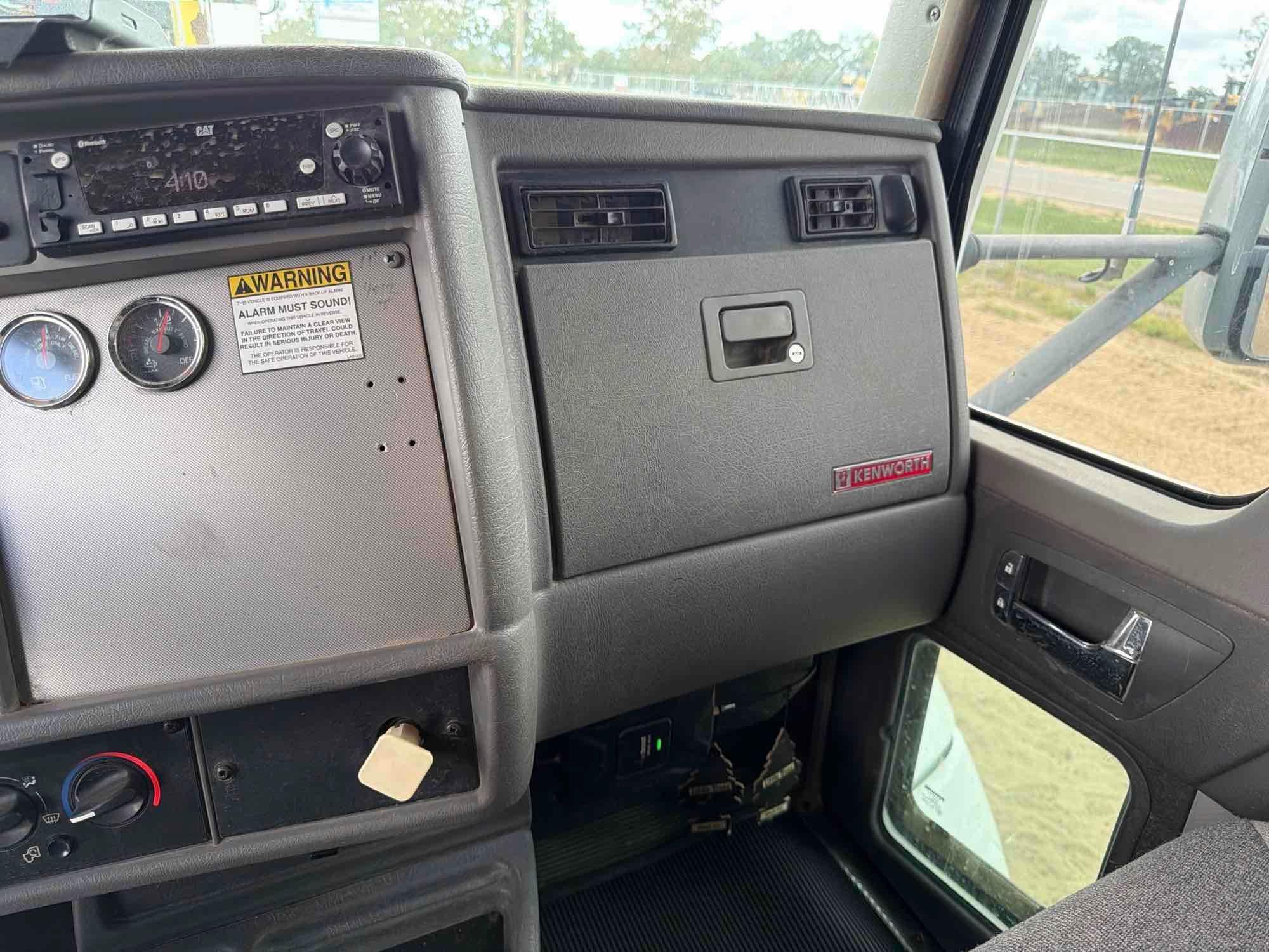 Kenworth T370