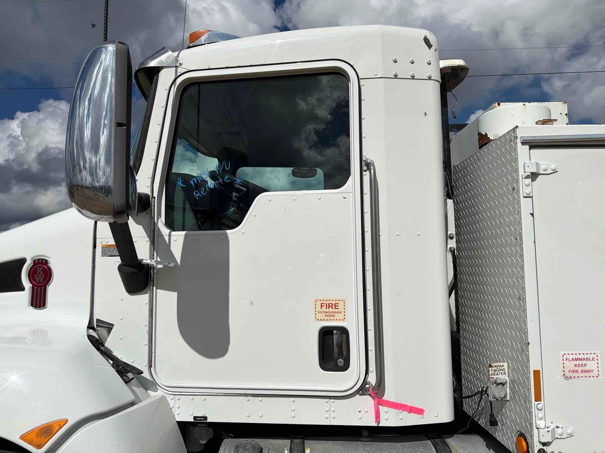 Kenworth T370