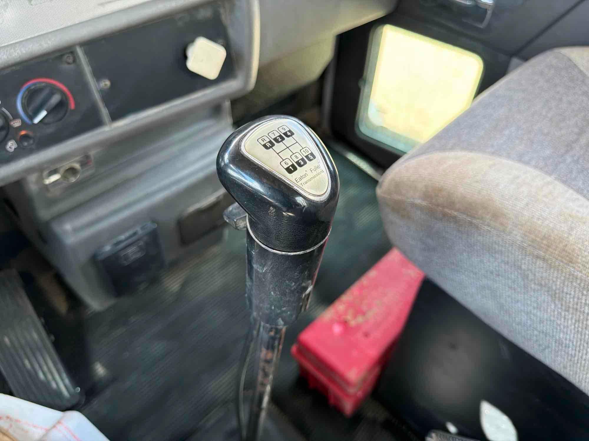 Kenworth T370