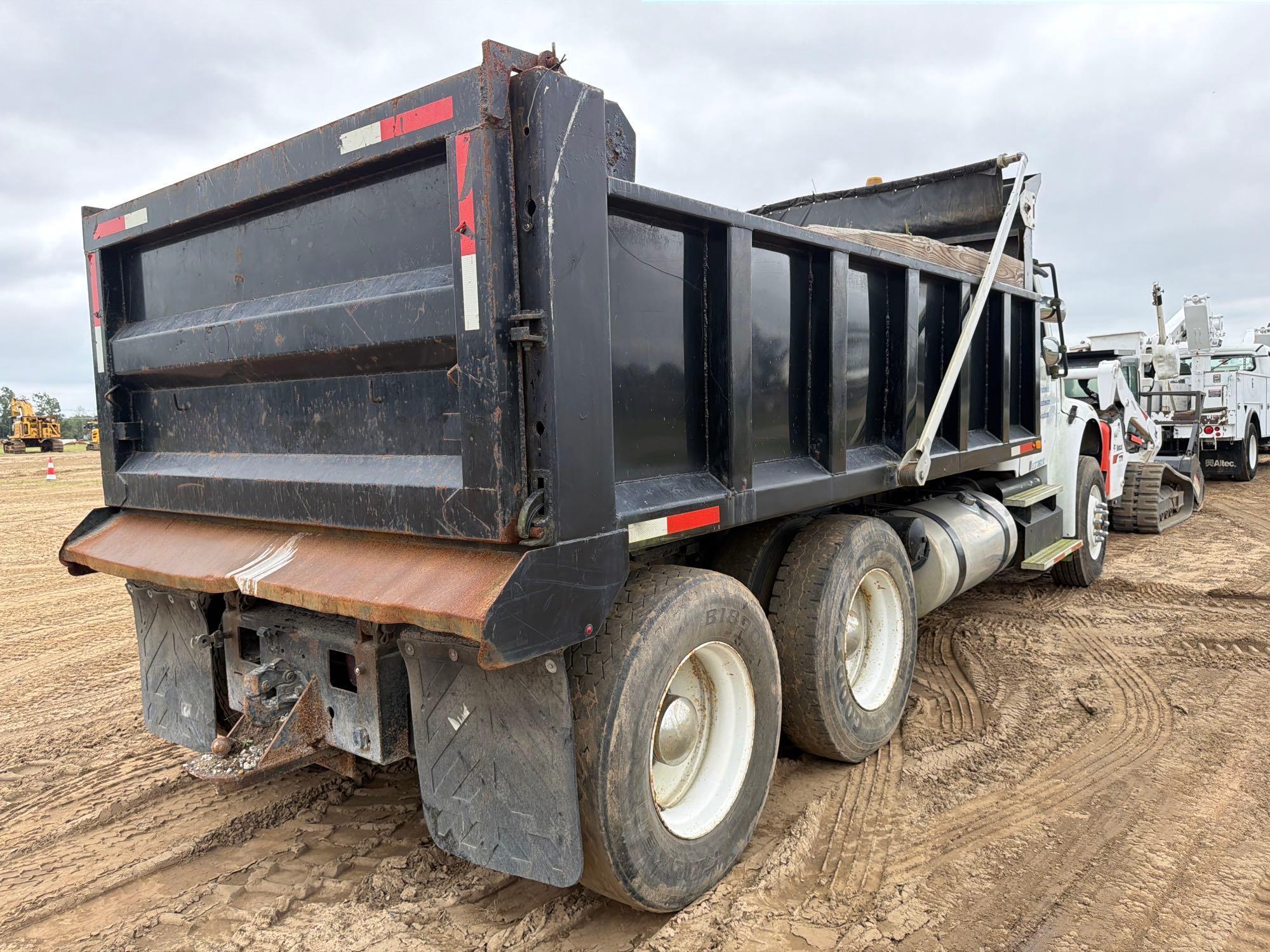 2012 Freightliner M2 BUSINESS CLASS