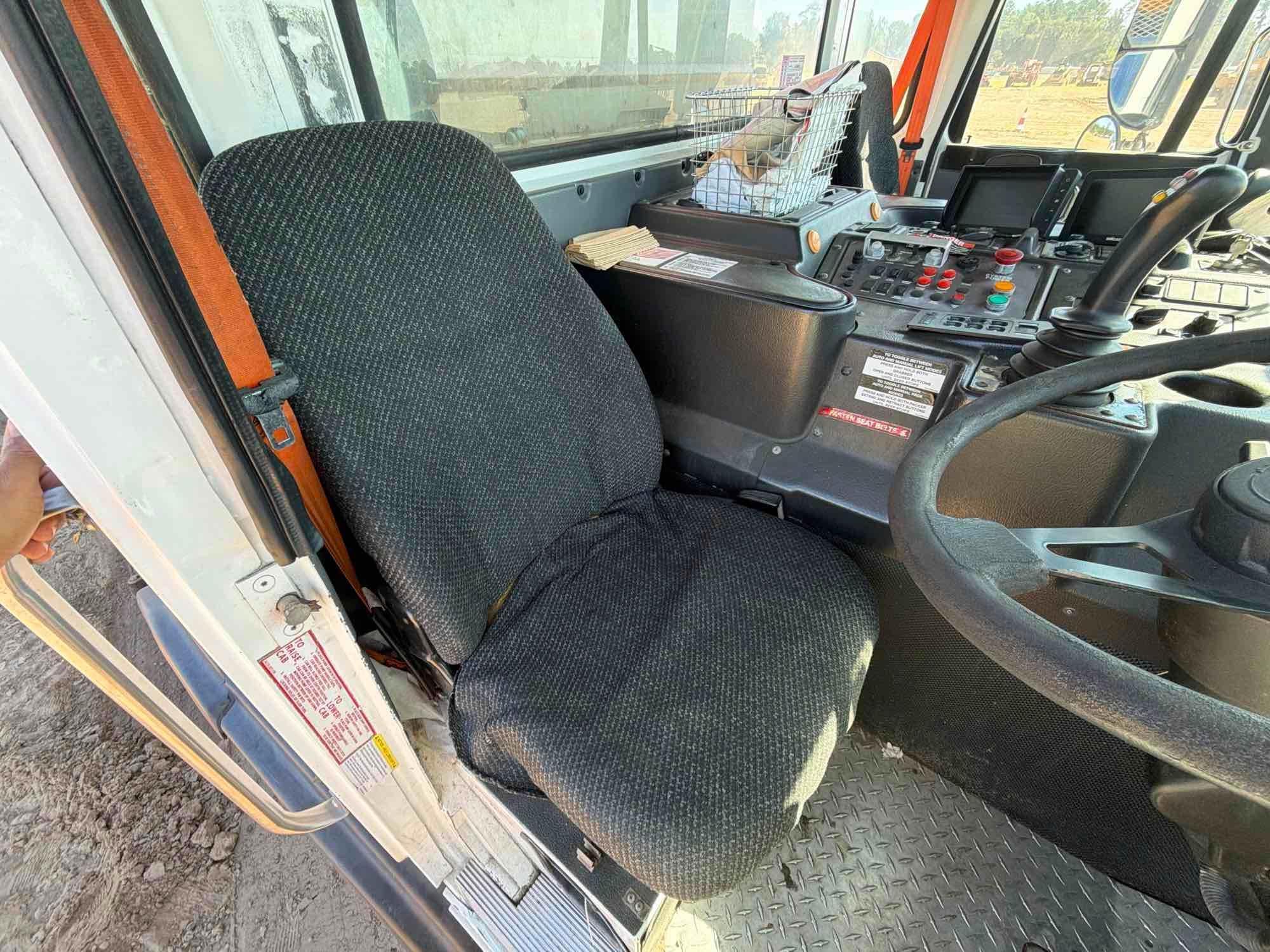 2018 Autocar XPEDITOR