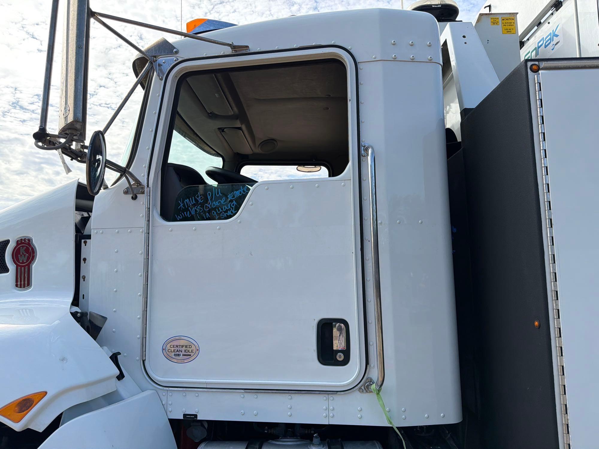 2017 Kenworth T370