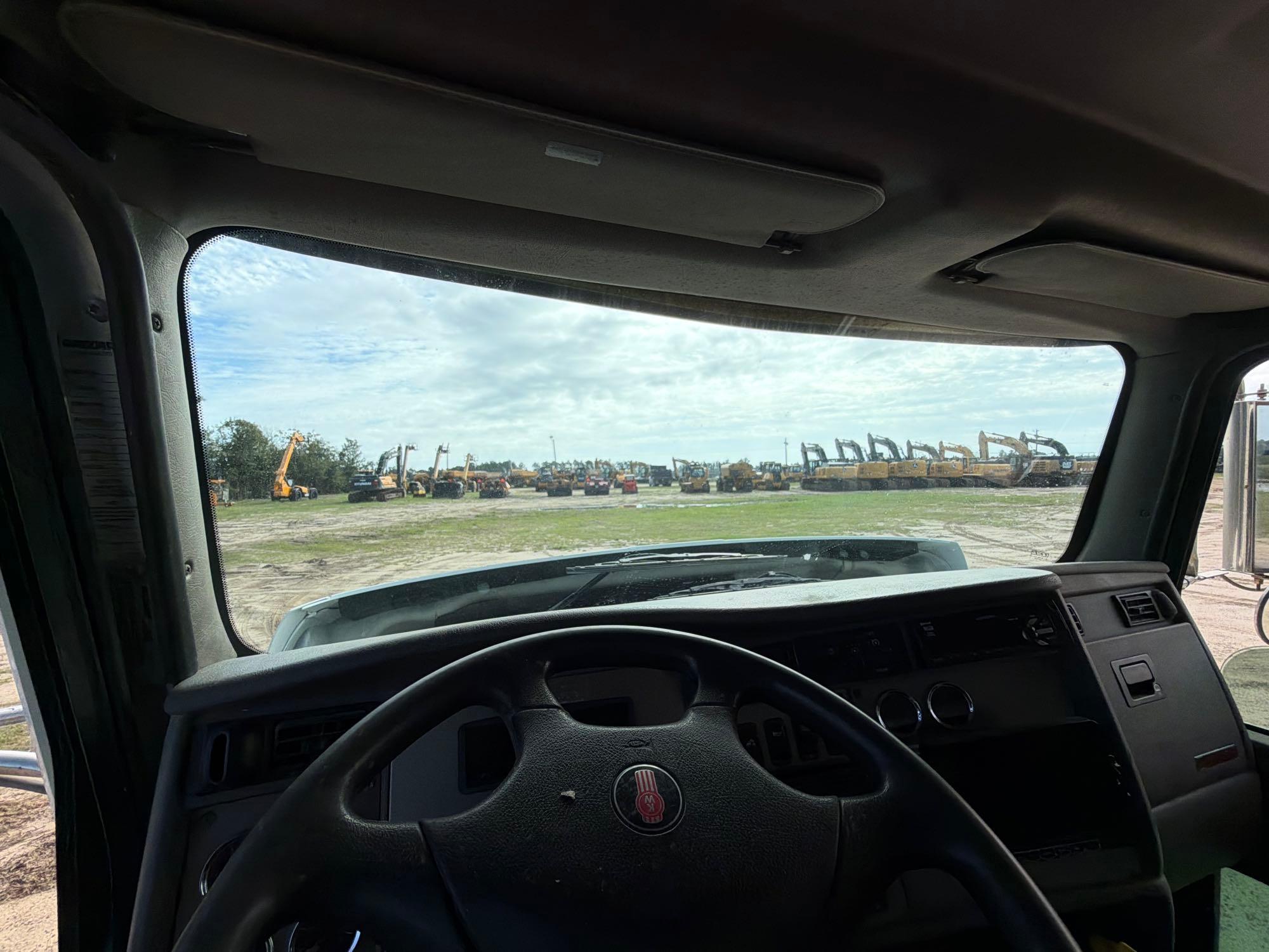 2017 Kenworth T370