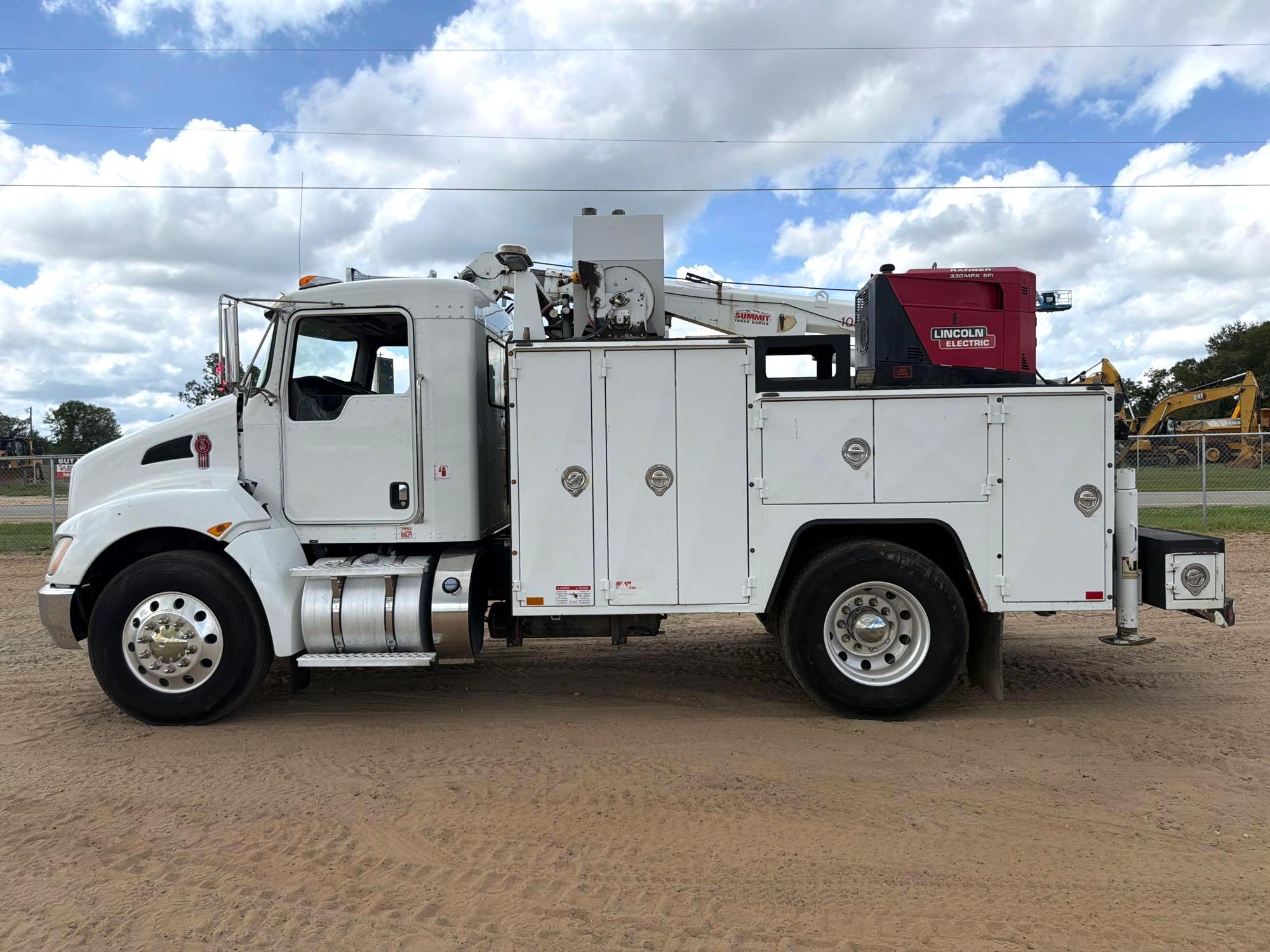 Kenworth T270