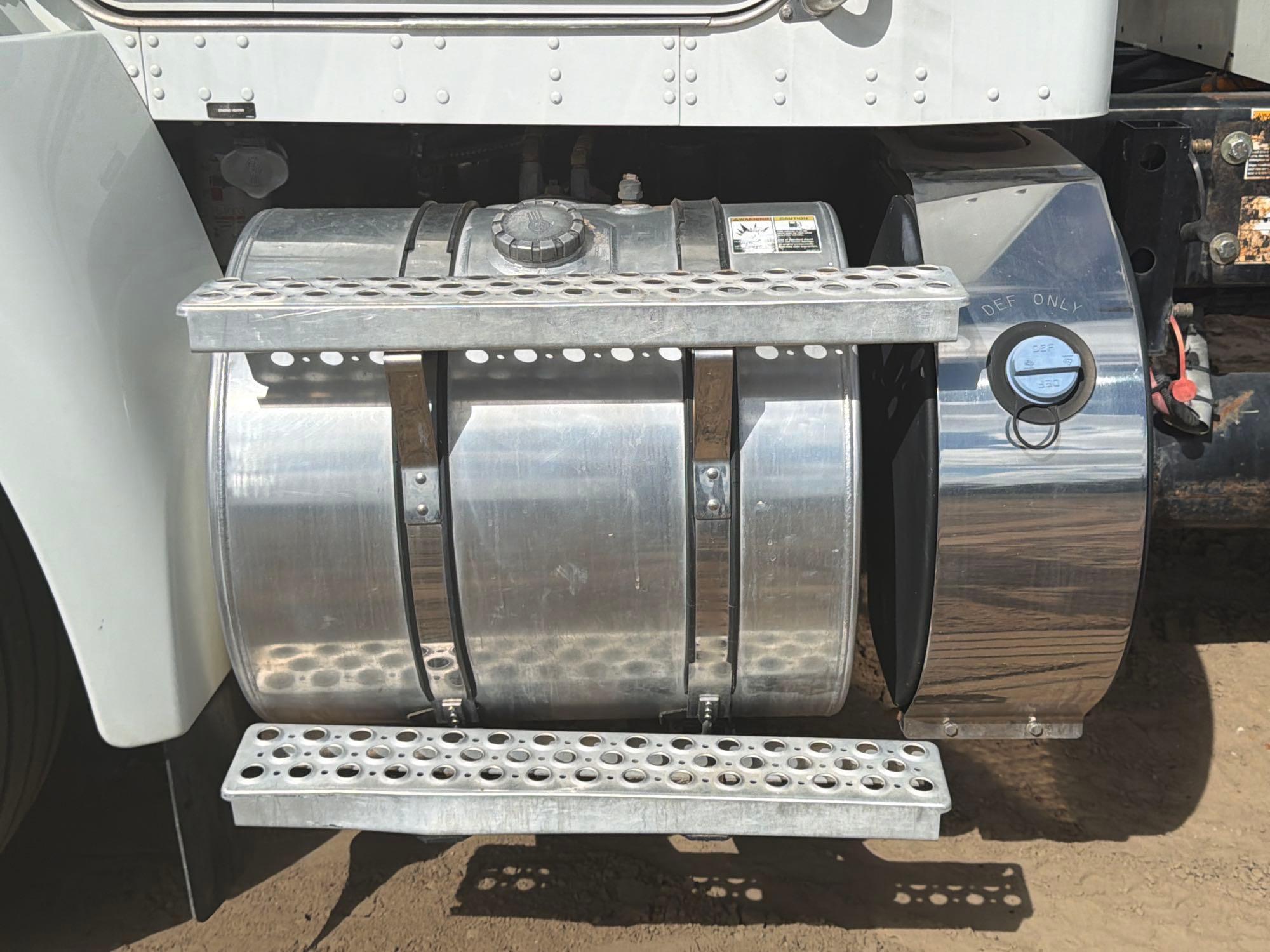 Kenworth T370