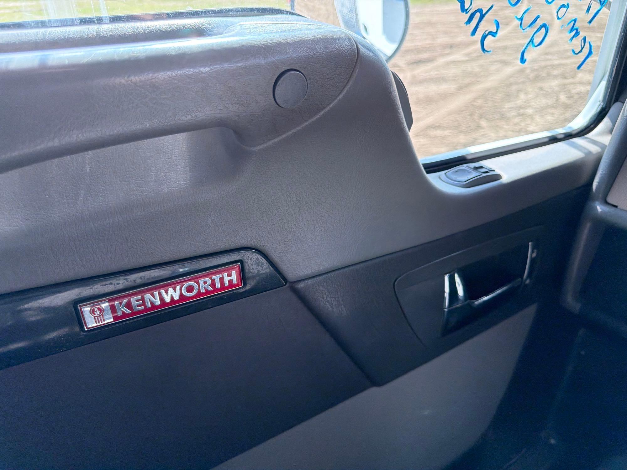 Kenworth T370