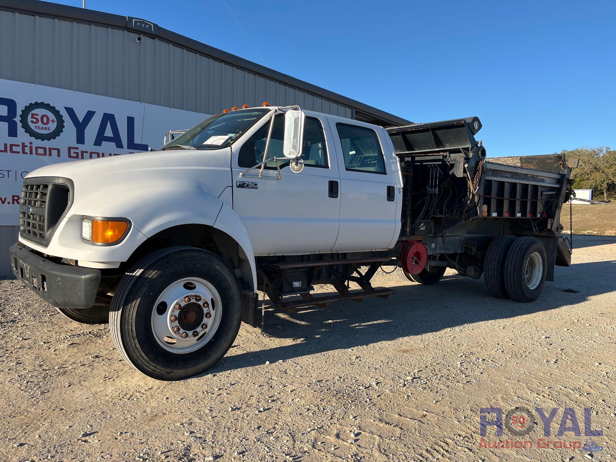 Photo of a  Ford F750