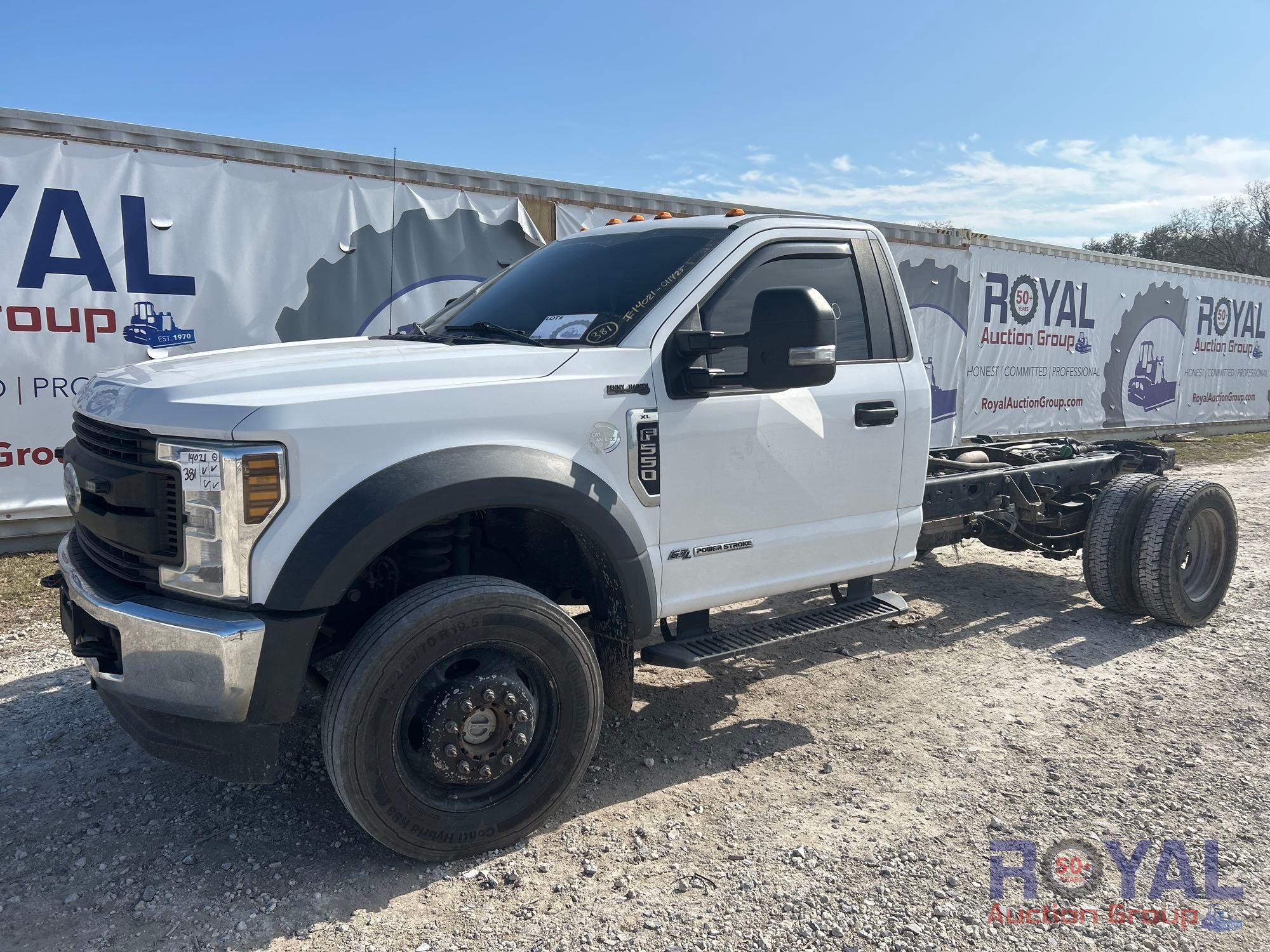 Photo of a 2018 Ford F-550