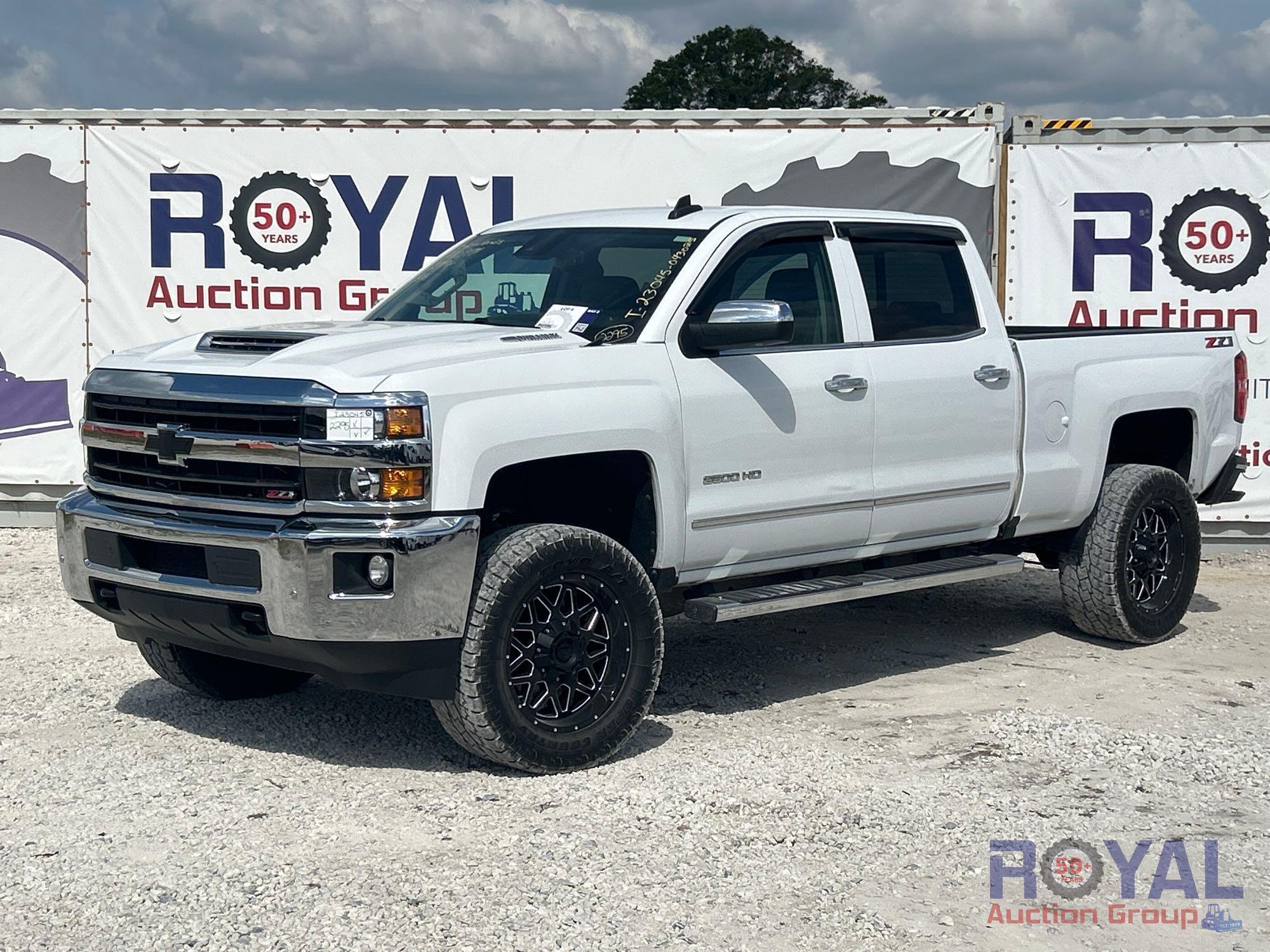 2019 Chevrolet Silverado 2500HD 4x4 Crew Cab Pickup Truck