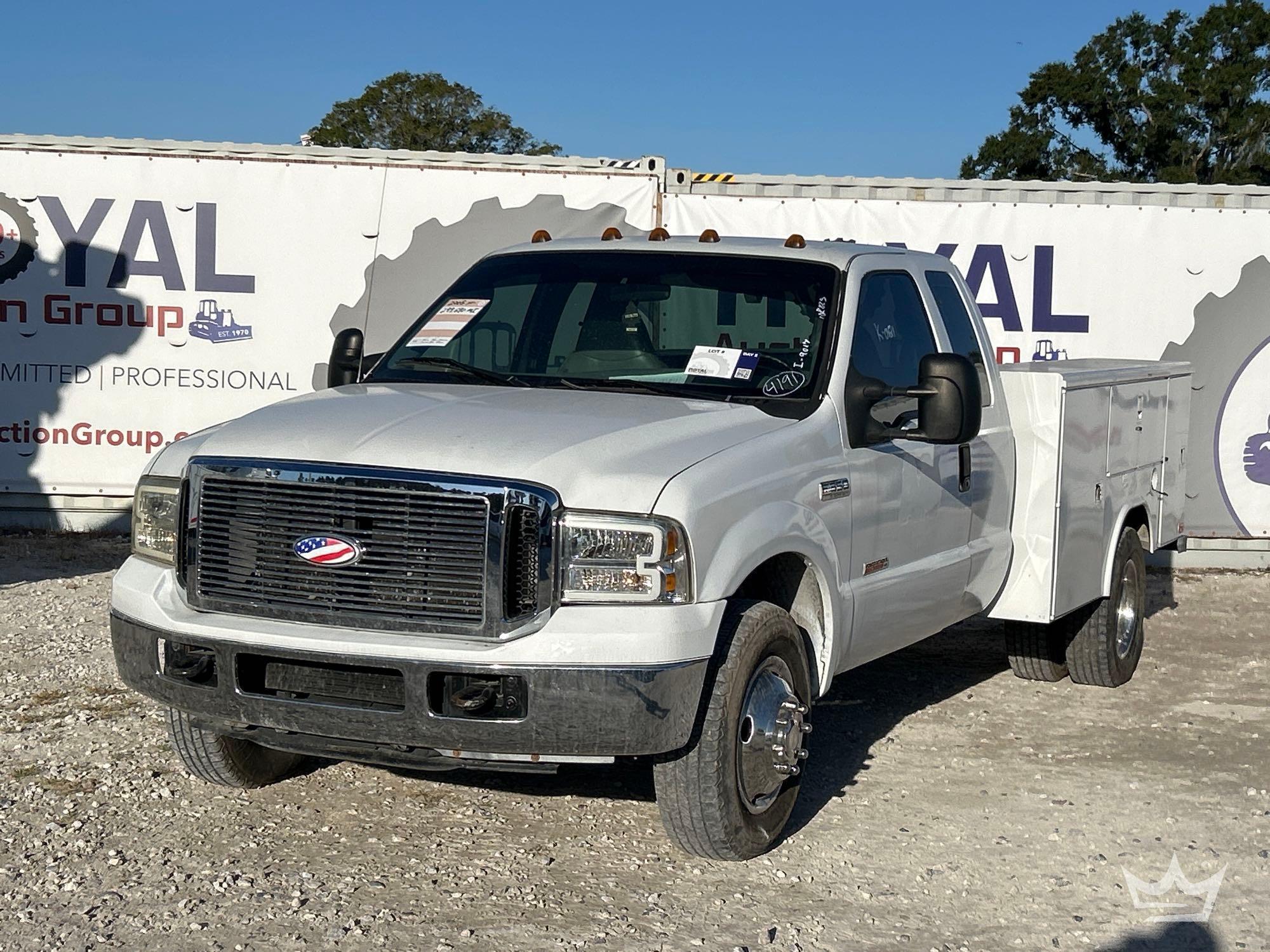 2005 Ford F-350 Reading Service Truck