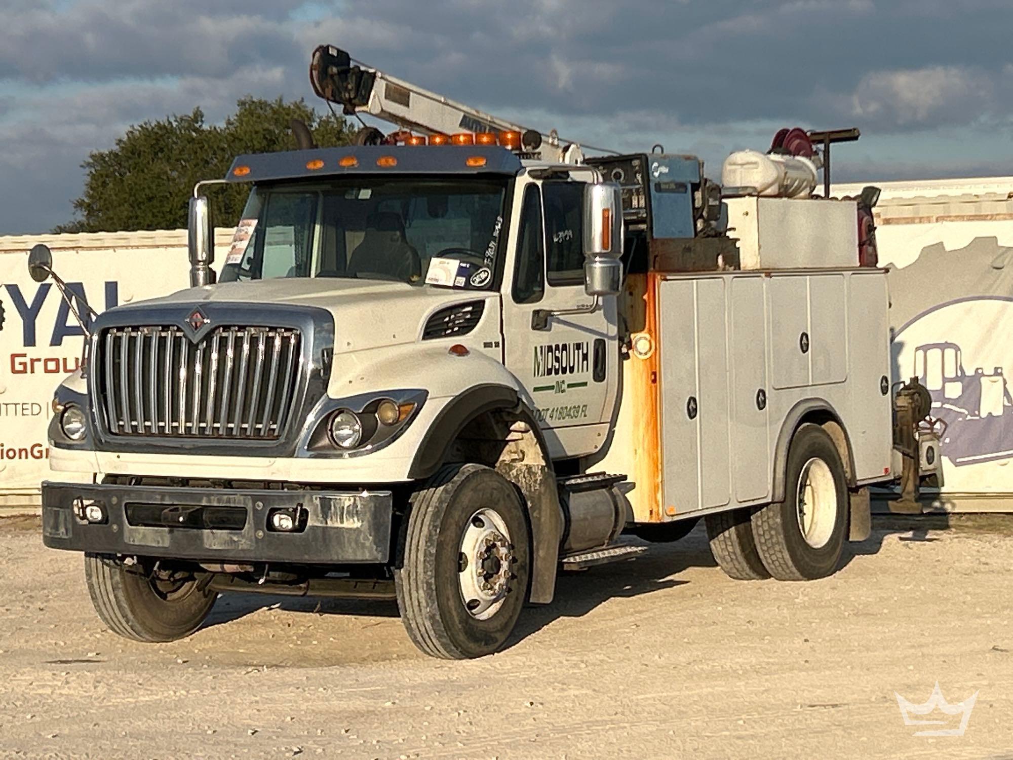 2011 International WorkStar 7400 Auto Crane Mechanics Truck