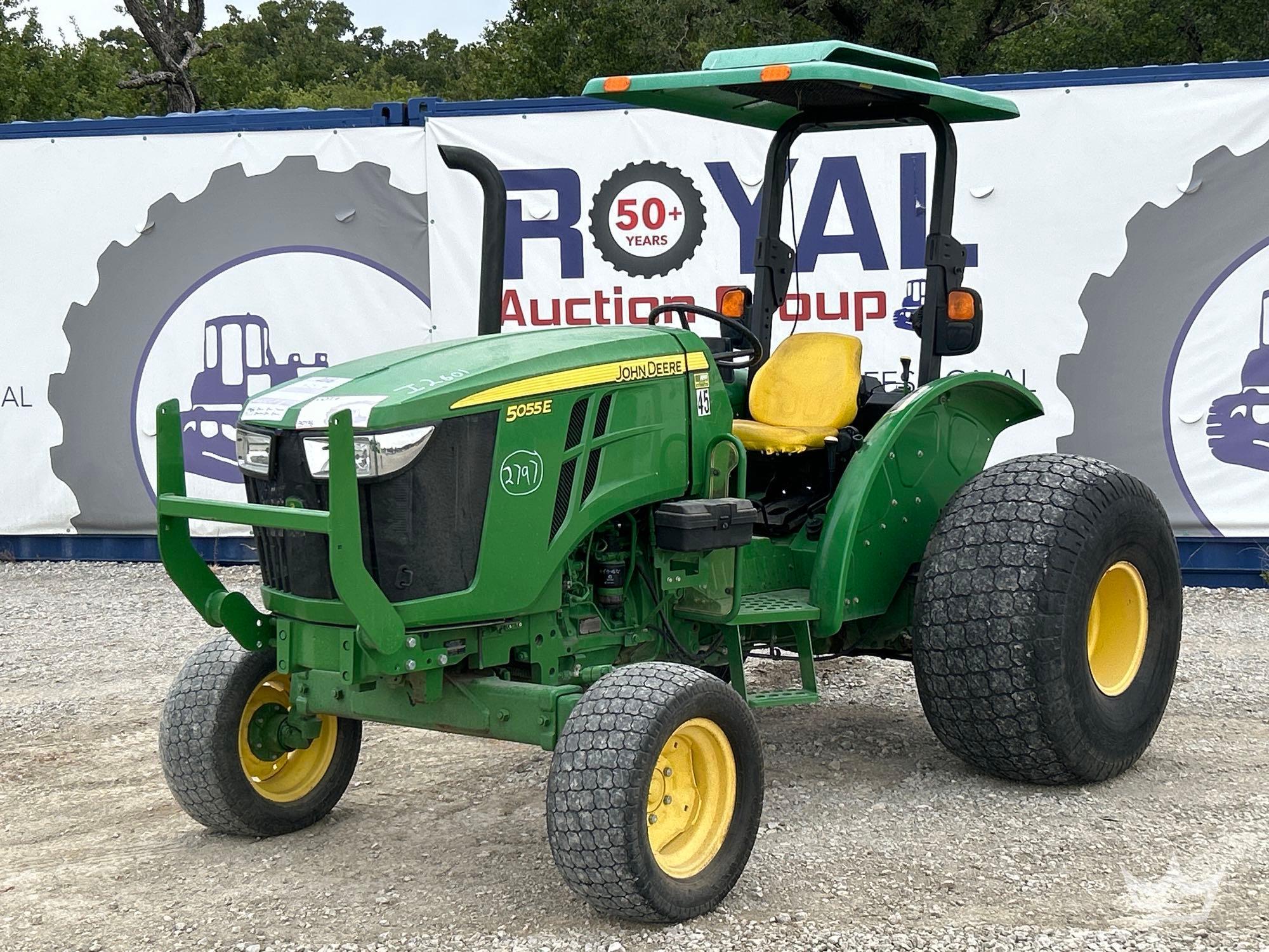 2016 John Deere 5055E