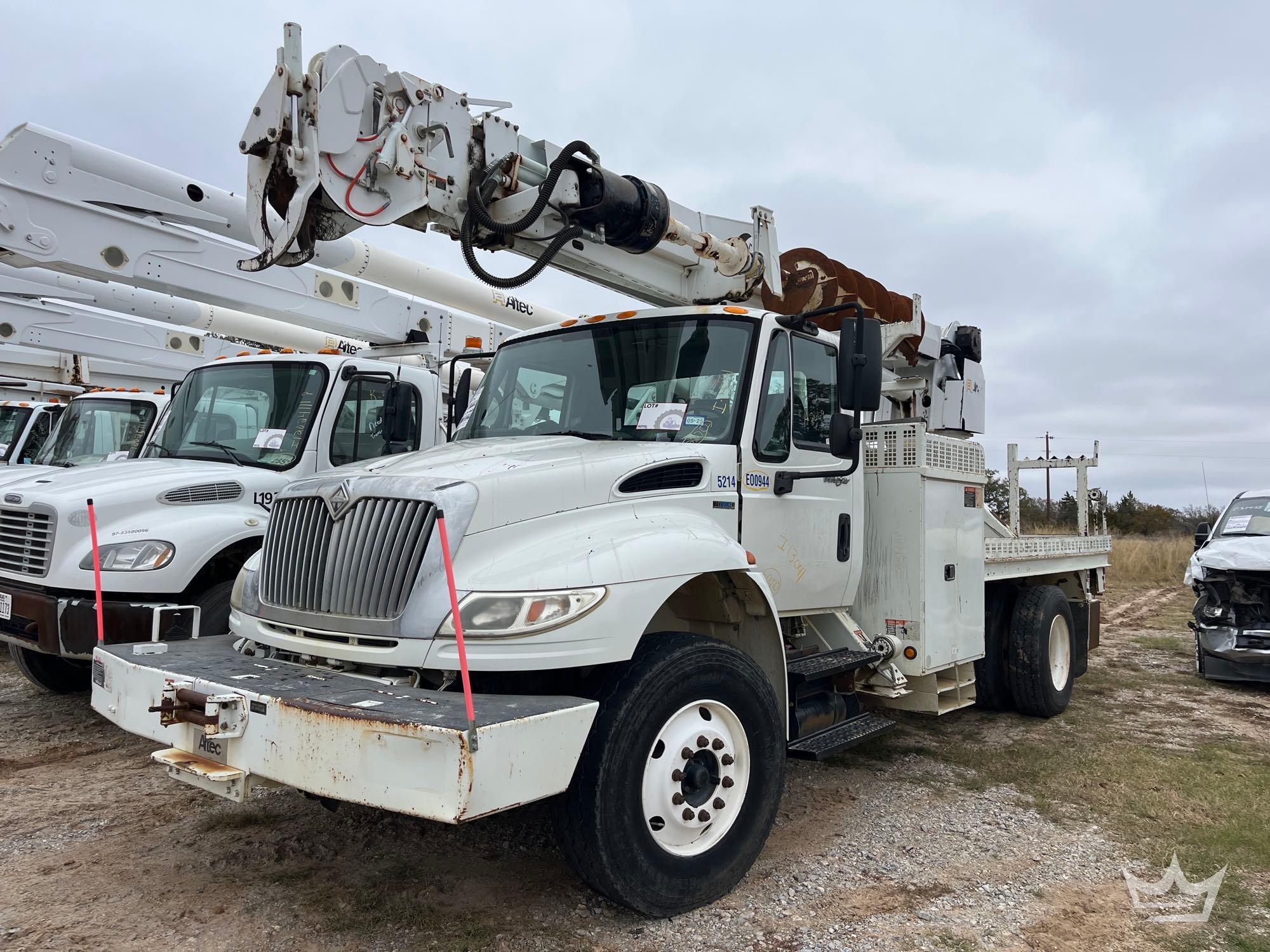 2010 International M2 106