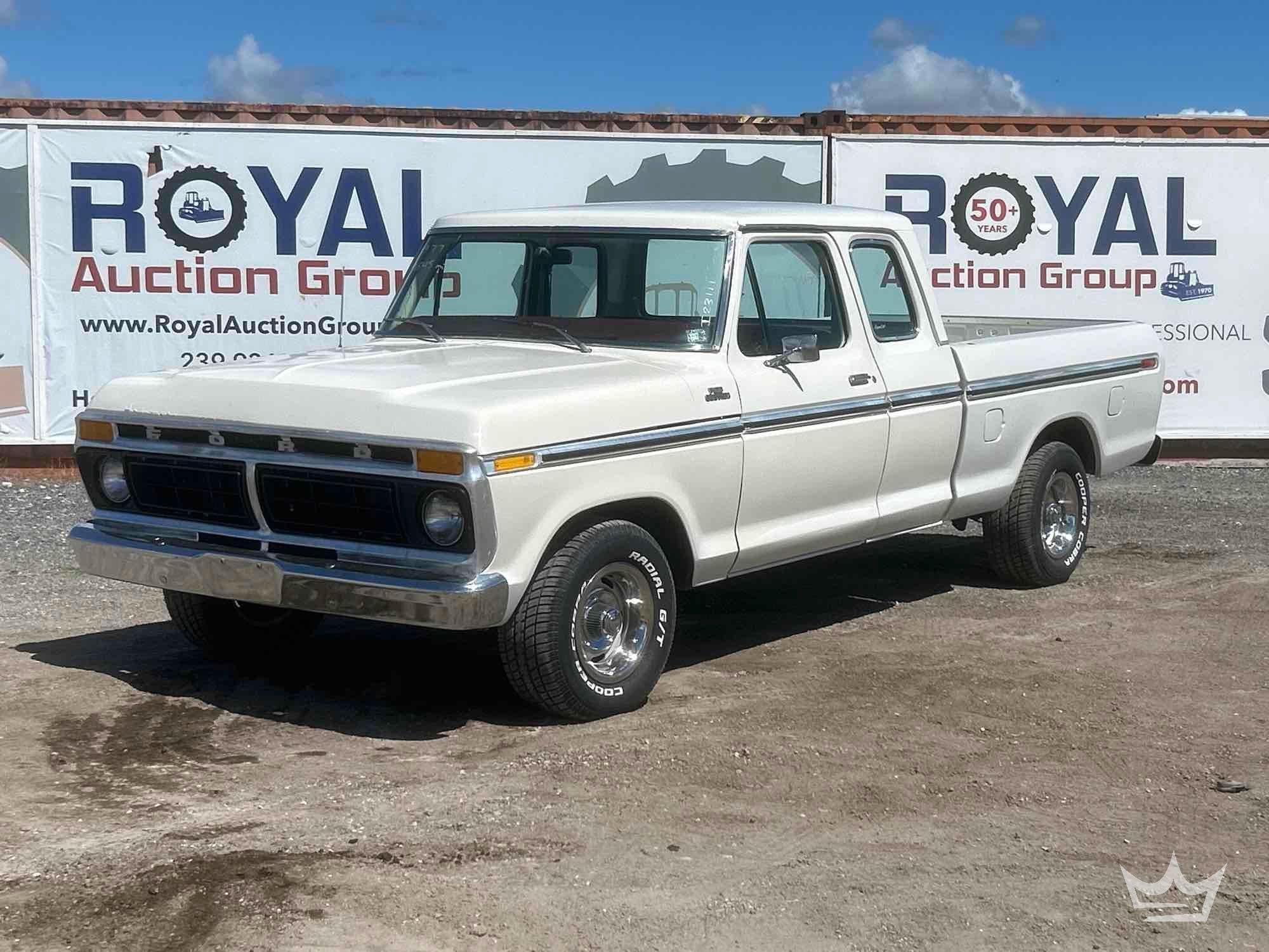 1977 Ford F-100 Super Cab Pickup Truck