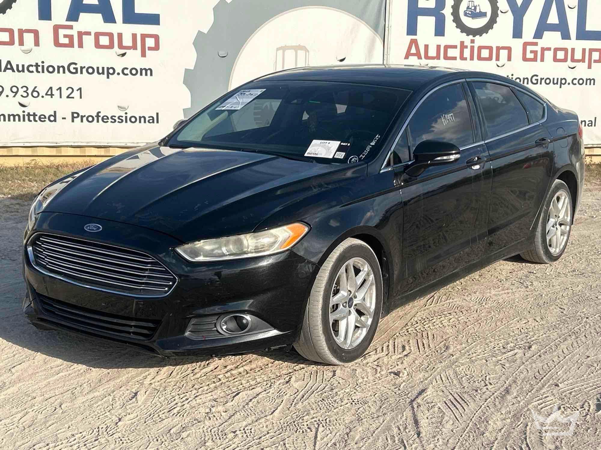 2013 Ford Fusion SE Sedan