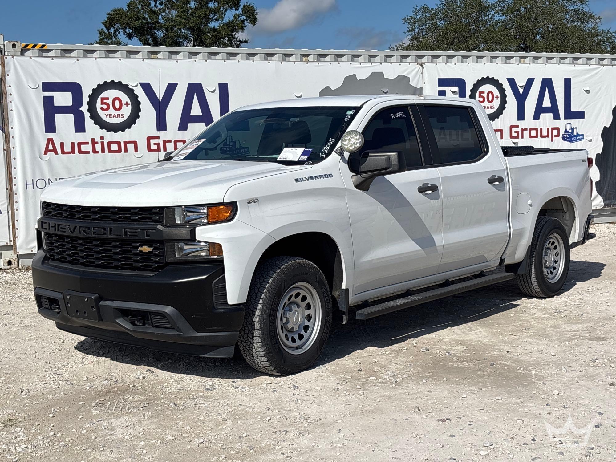 2022 Chevrolet 1500 Silverado Crew Cab 4X4 Pick-Up Truck