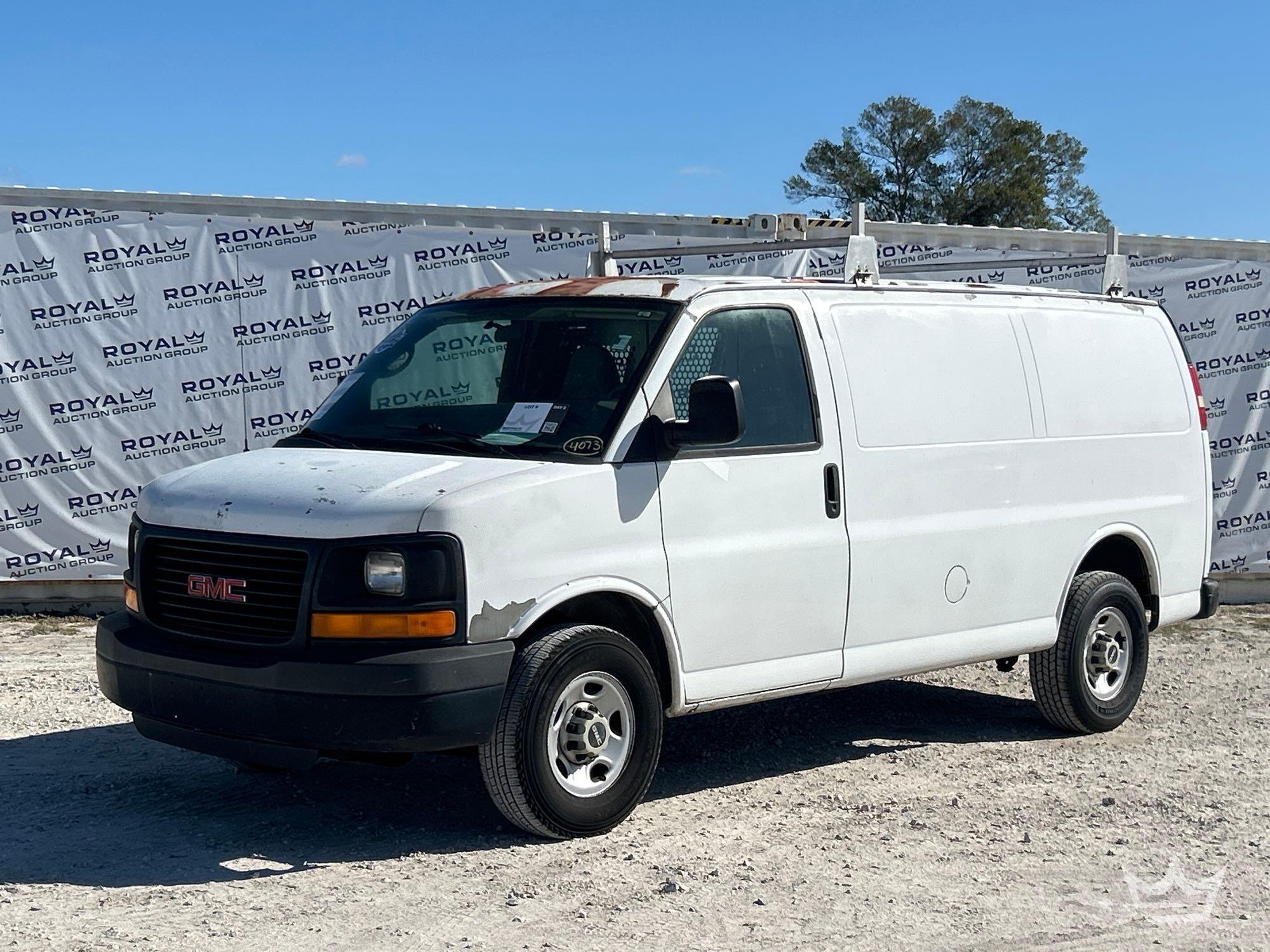 2008 GMC Savana 2500 Cargo Van