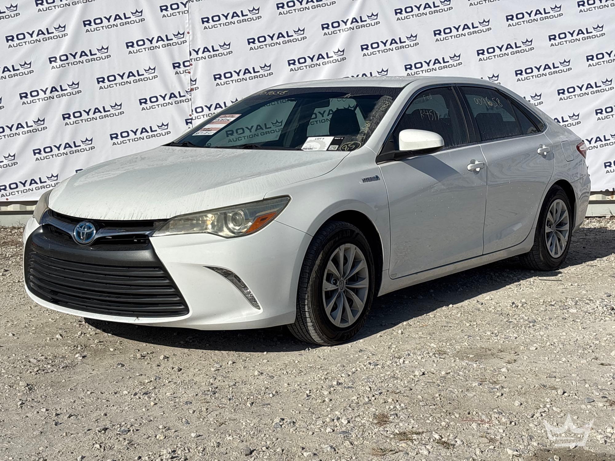 2017 Toyota Hybrid Camry Sedan