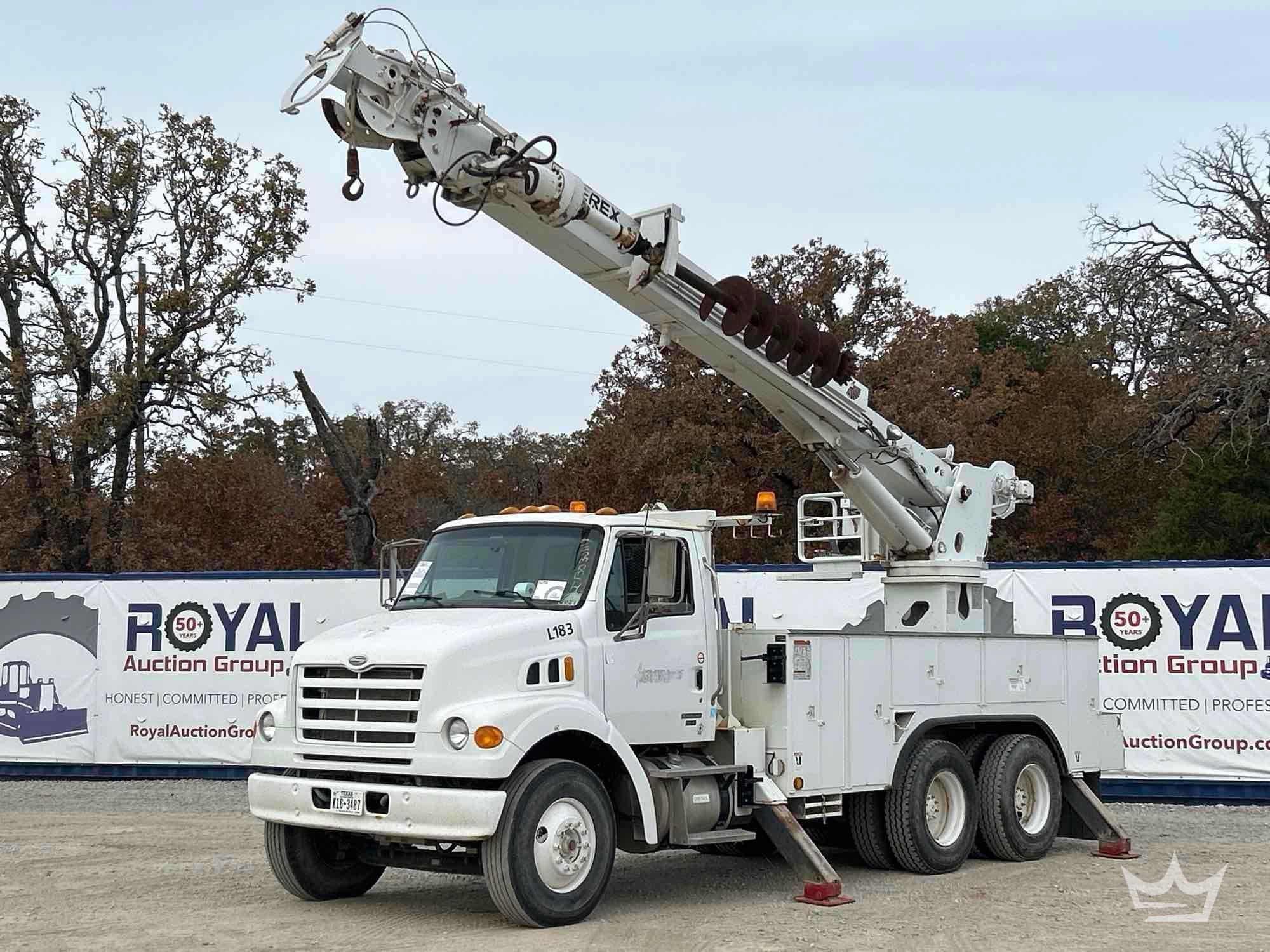 2007 Sterling L7500 Terex Commander C6060 T/A Insulated Derrick Digger Truck