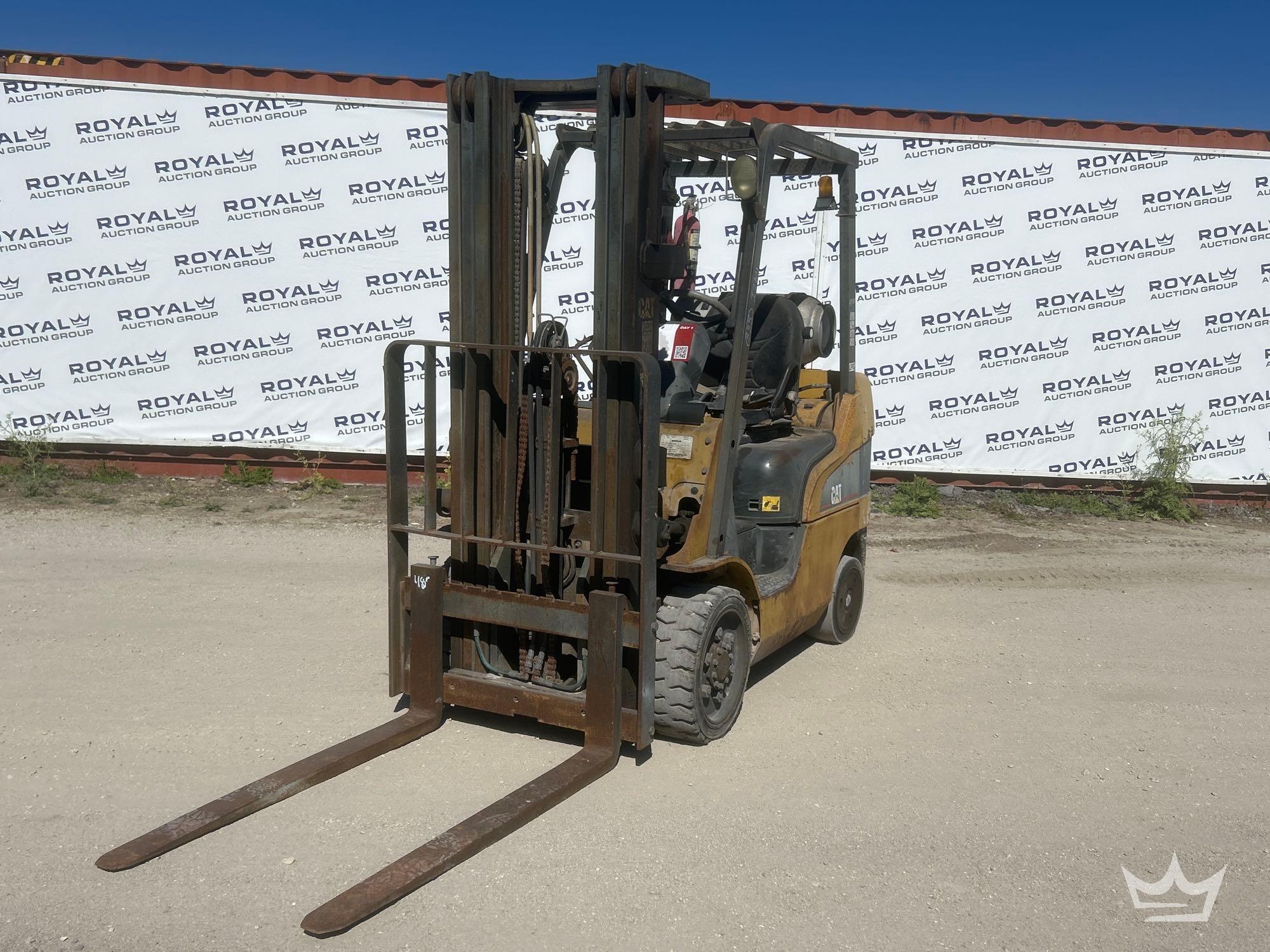2007 Caterpillar C5000 5,000lb LP Forklift