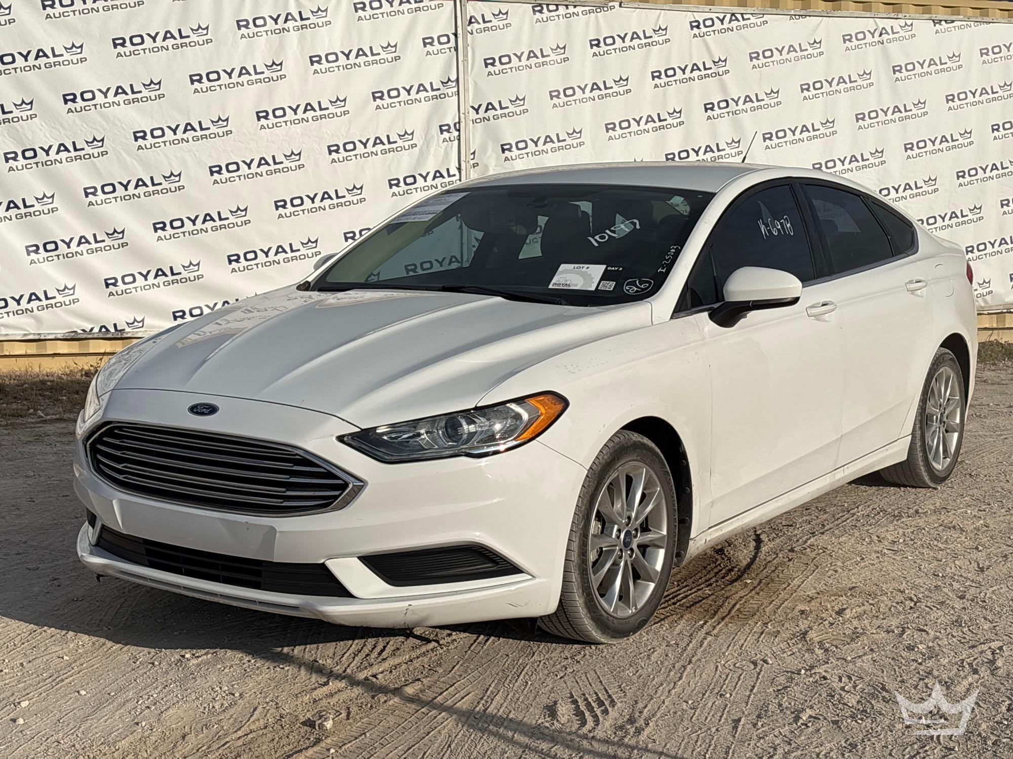 2017 Ford Fusion Hybrid Sedan