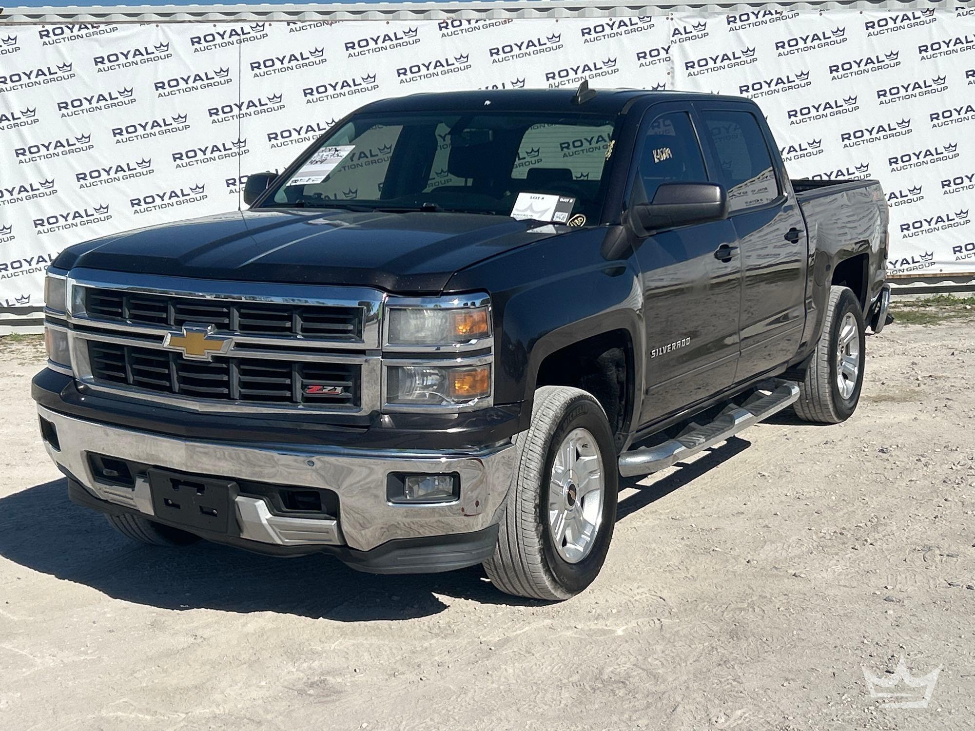 2015 Chevrolet Silverado 1500 4x4 Crew Cab Pickup Truck