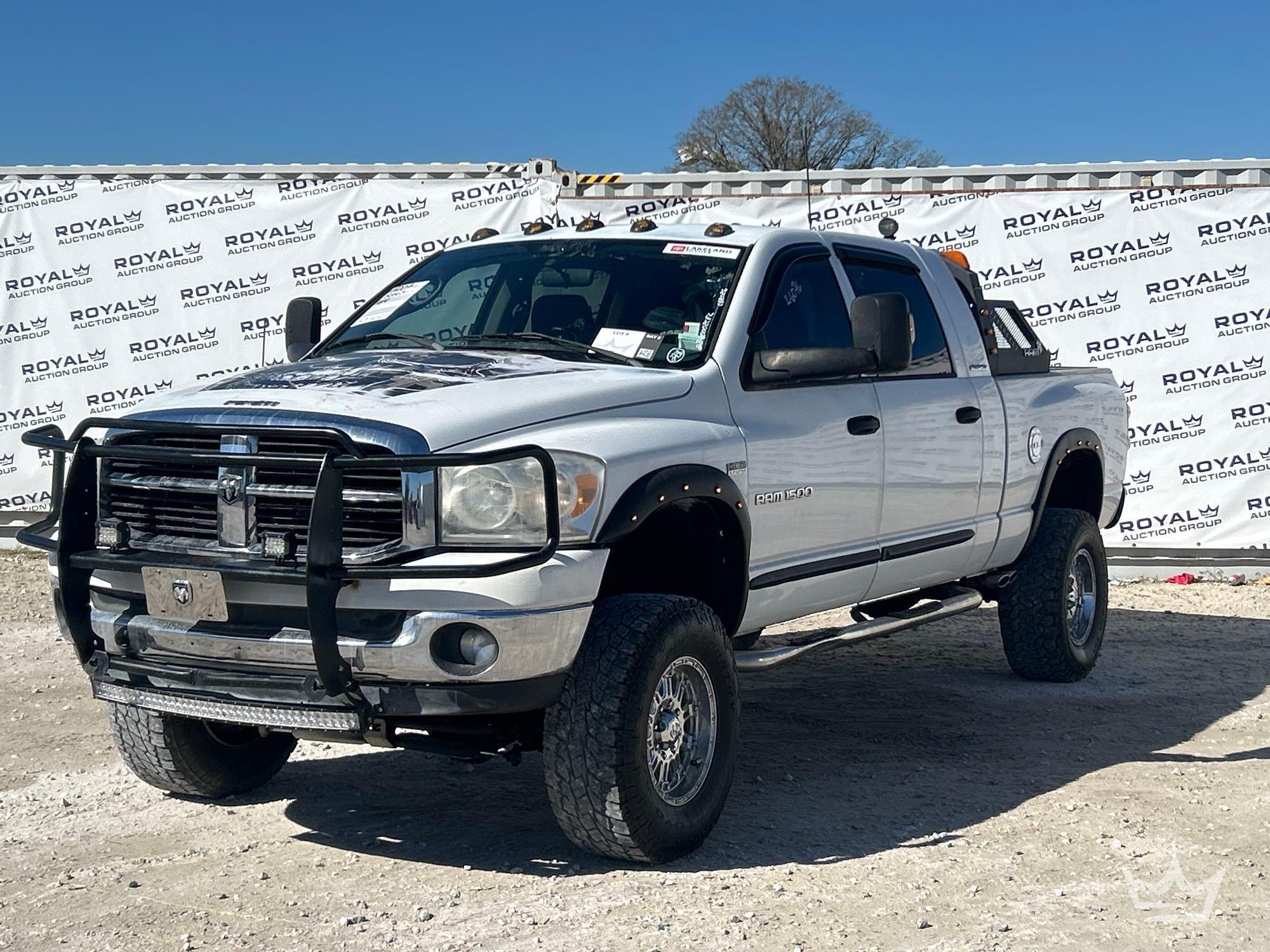 2007 Dodge Ram 1500 4x4 Crew Cab Pickup Truck