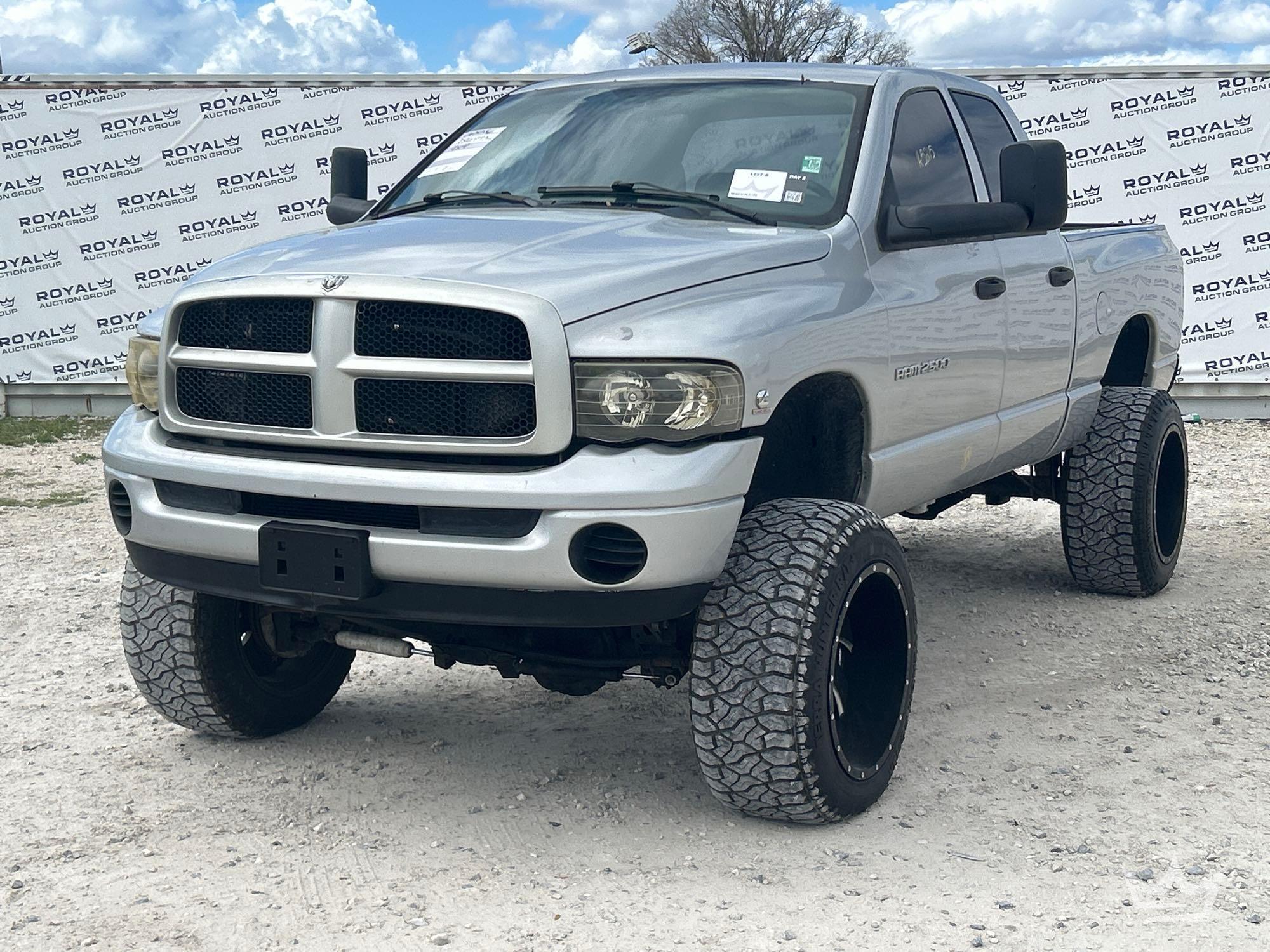 2005 Dodge Ram 1500 4x4 Crew Cab Pickup Truck