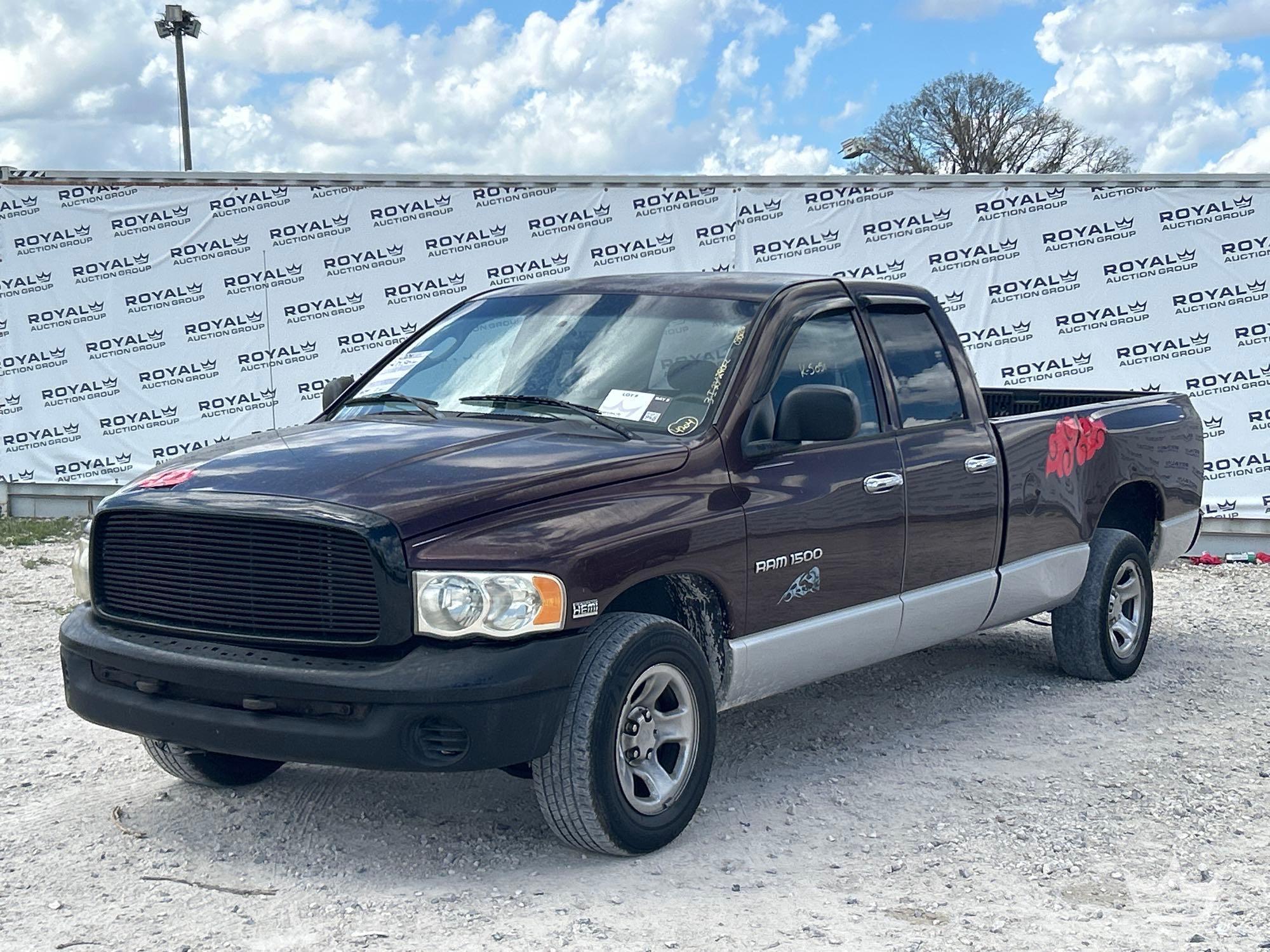 2004 Dodge Ram 1500 Crew Cab Pickup Truck