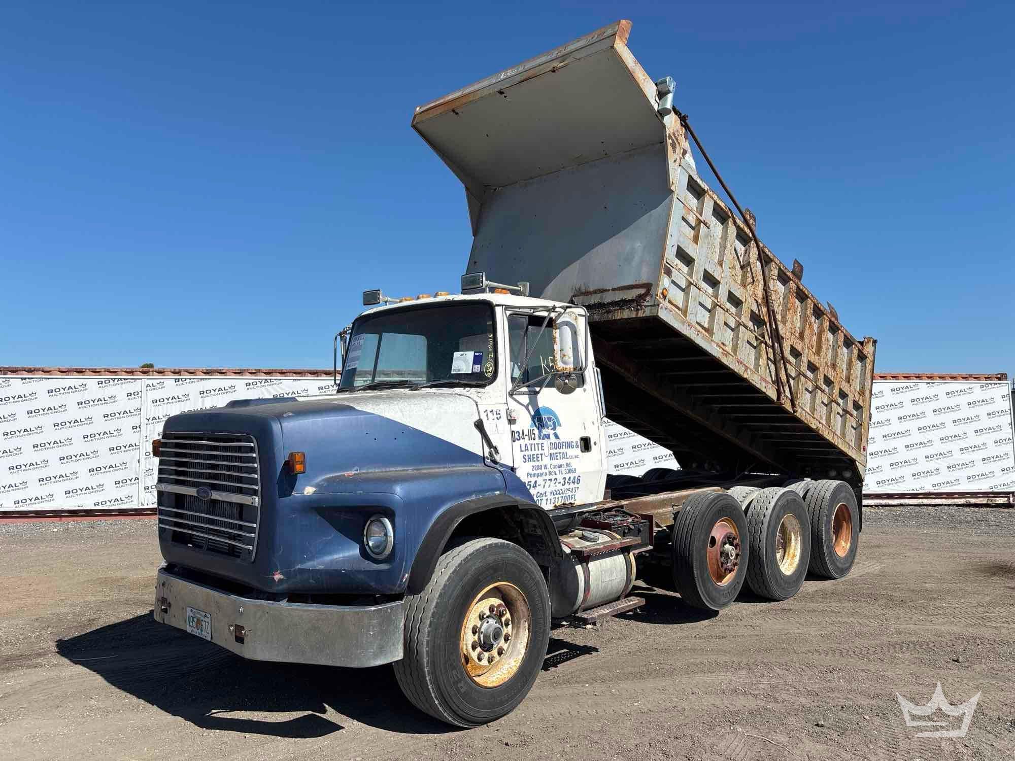 1993 Ford LS9000 Tri-Axle Dump Truck