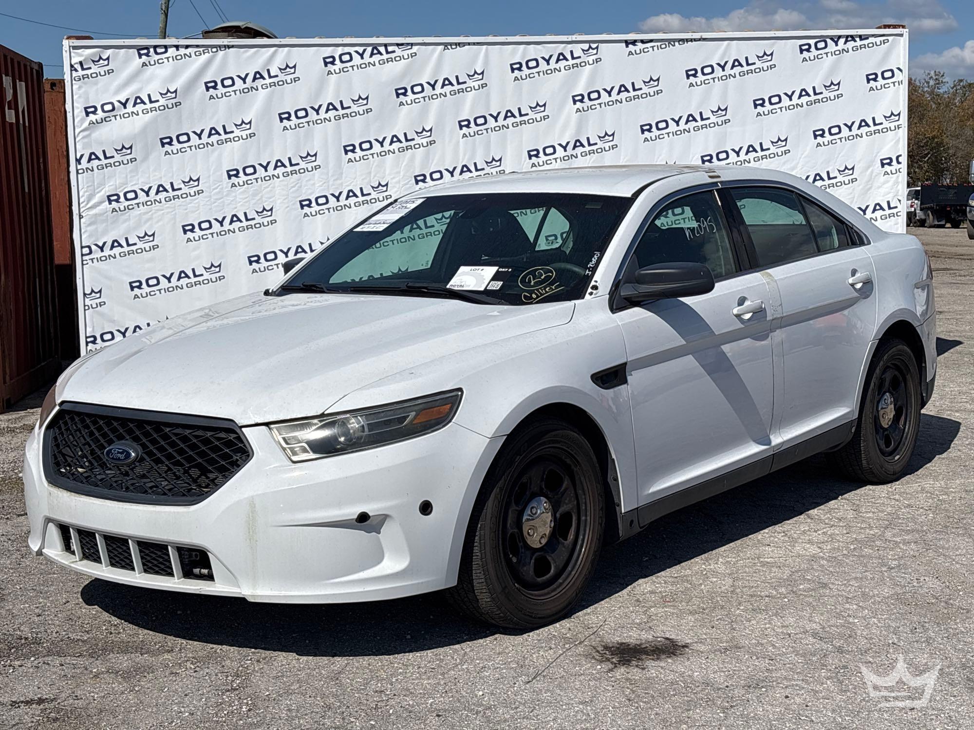 2015 Ford Taurus AWD Sedan