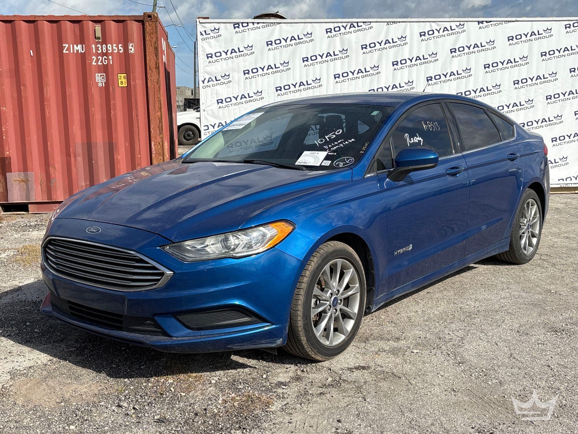 2017 Ford Fusion Hybrid Sedan