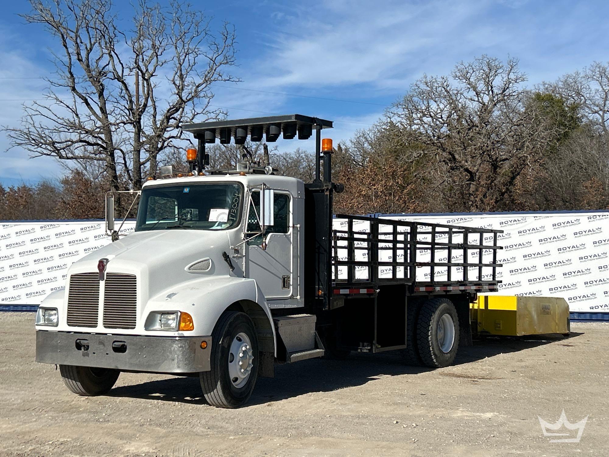 2002 Kenworth T300