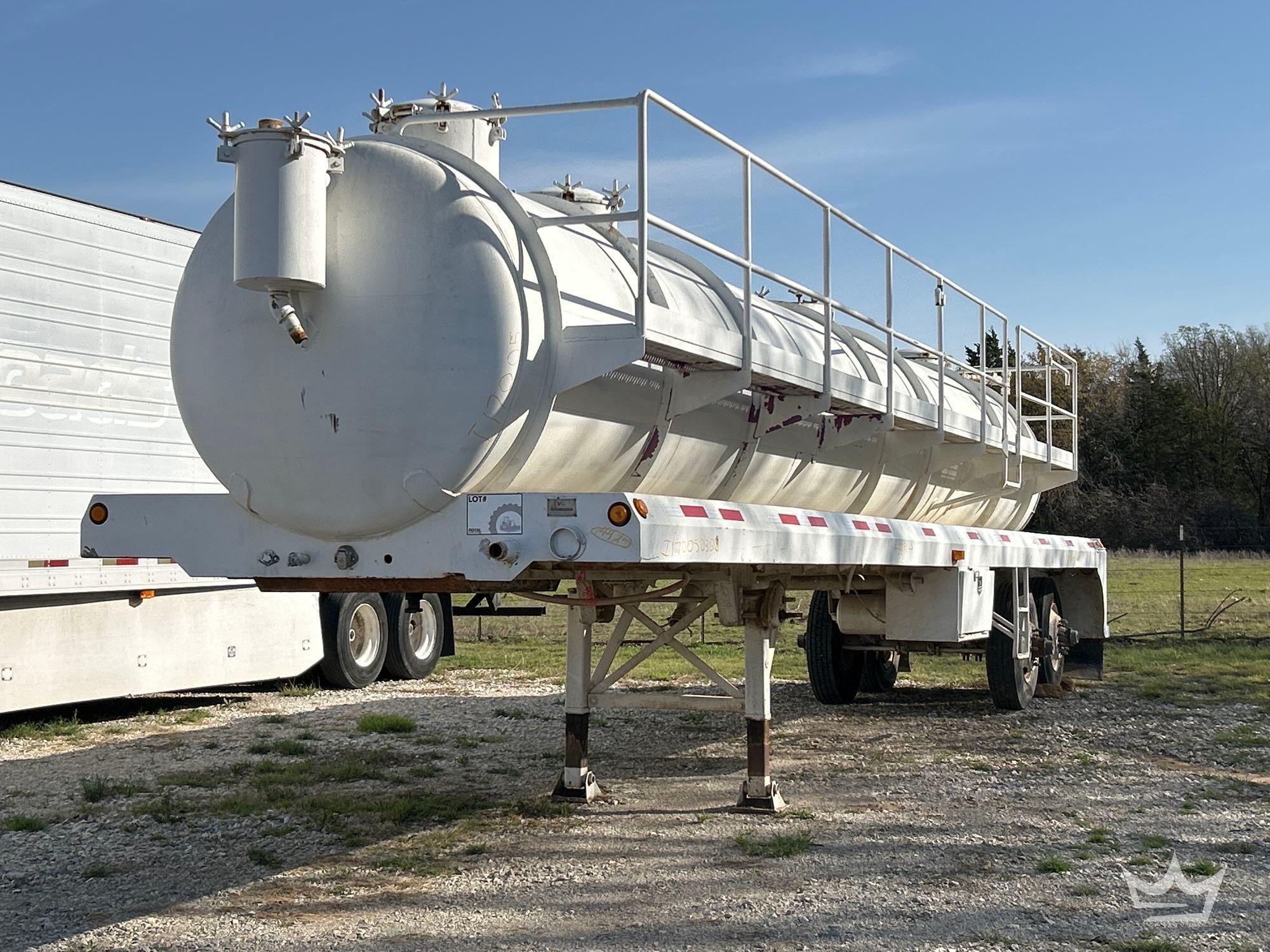 2003 40ft. Proclaim T/A Vacuum Tank Trailer